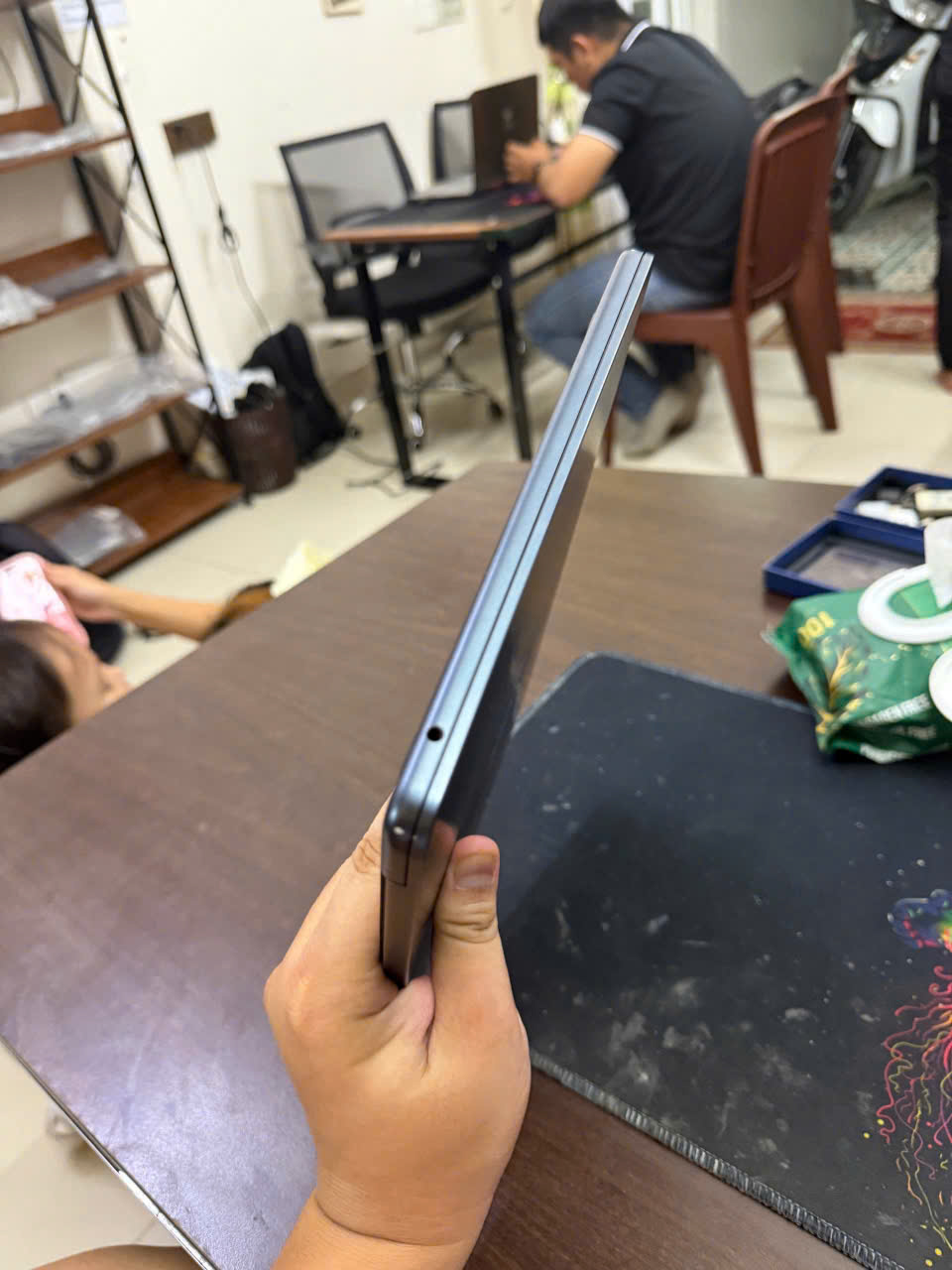 MACBOOK air M2 2022 sang xịn màu Midnight đẹp - Hình ảnh 6