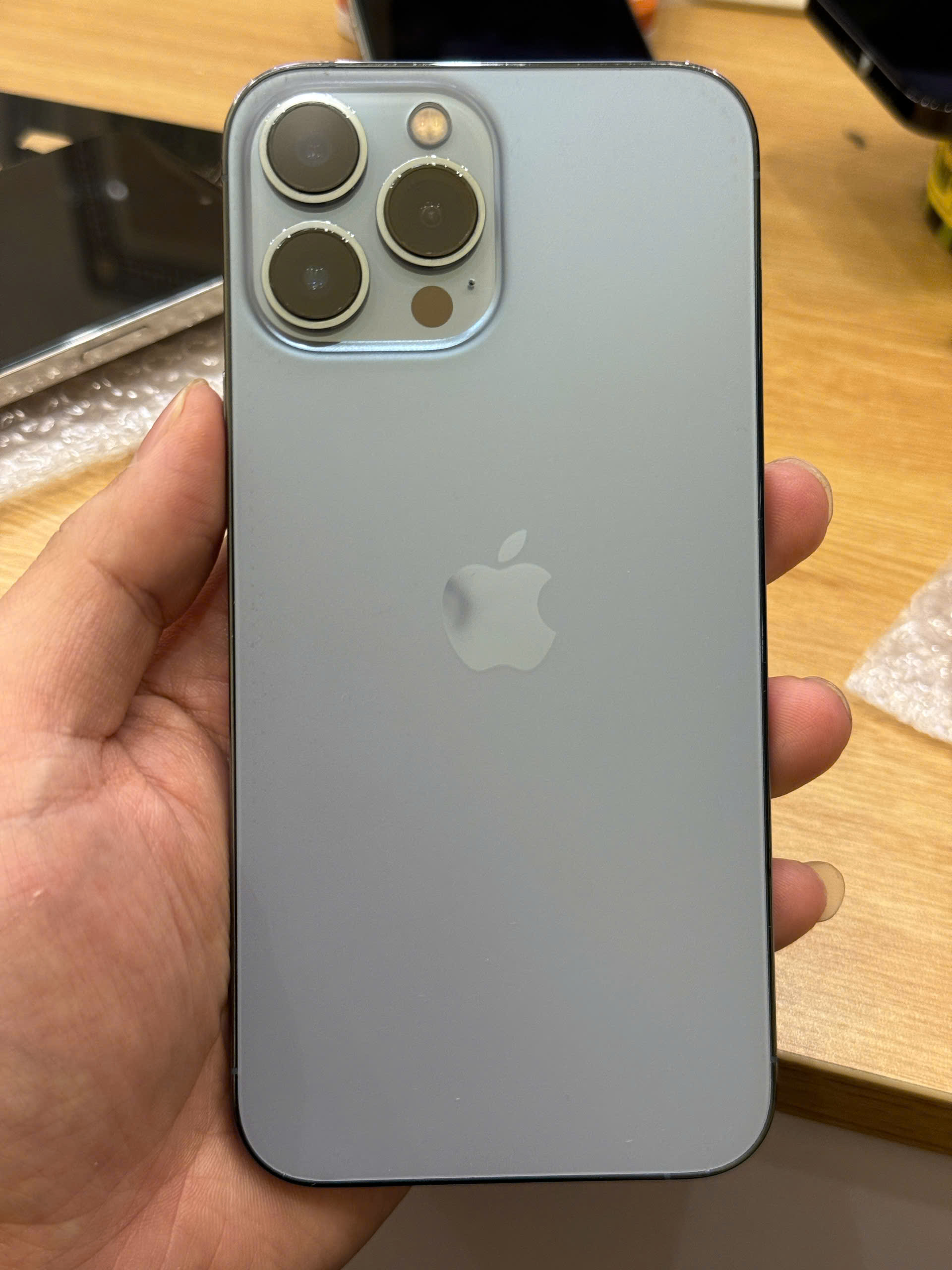 điện thoại iphone 13prm