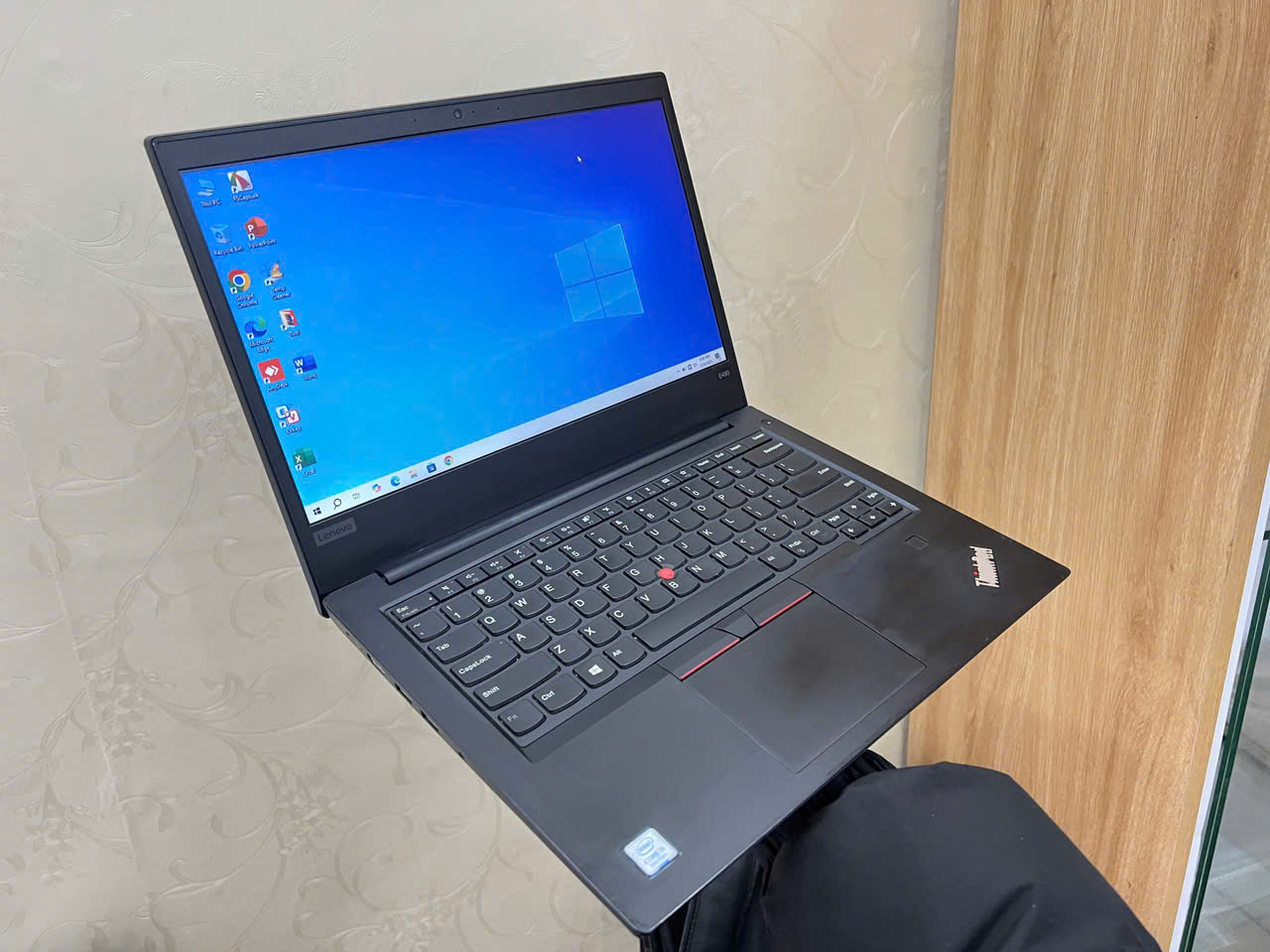 LAPTOP Lenovo Thinkpad E480 - Hình ảnh 4