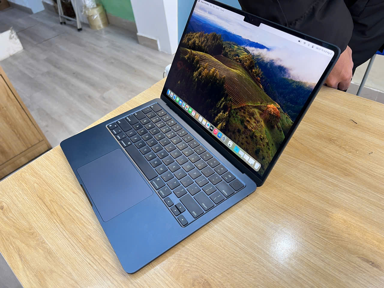 LAPTOP AIR M2 MIDNIGHT 2022 sang xịn mịn - Hình ảnh 5