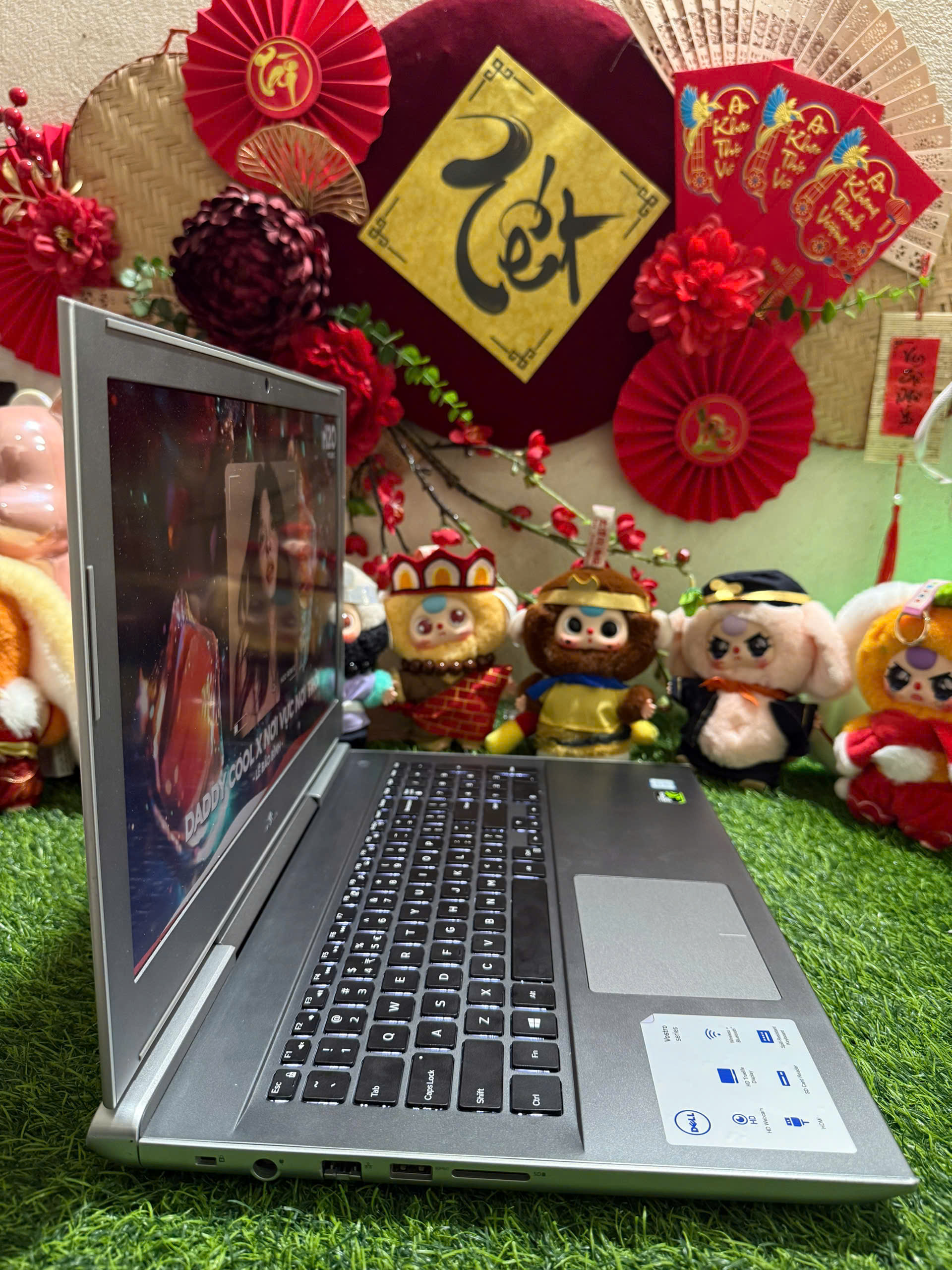 LAPTOP Dell Gaming VOSTRO 7570 đẹp leng keng giá cực kì rẻ - Hình ảnh 3