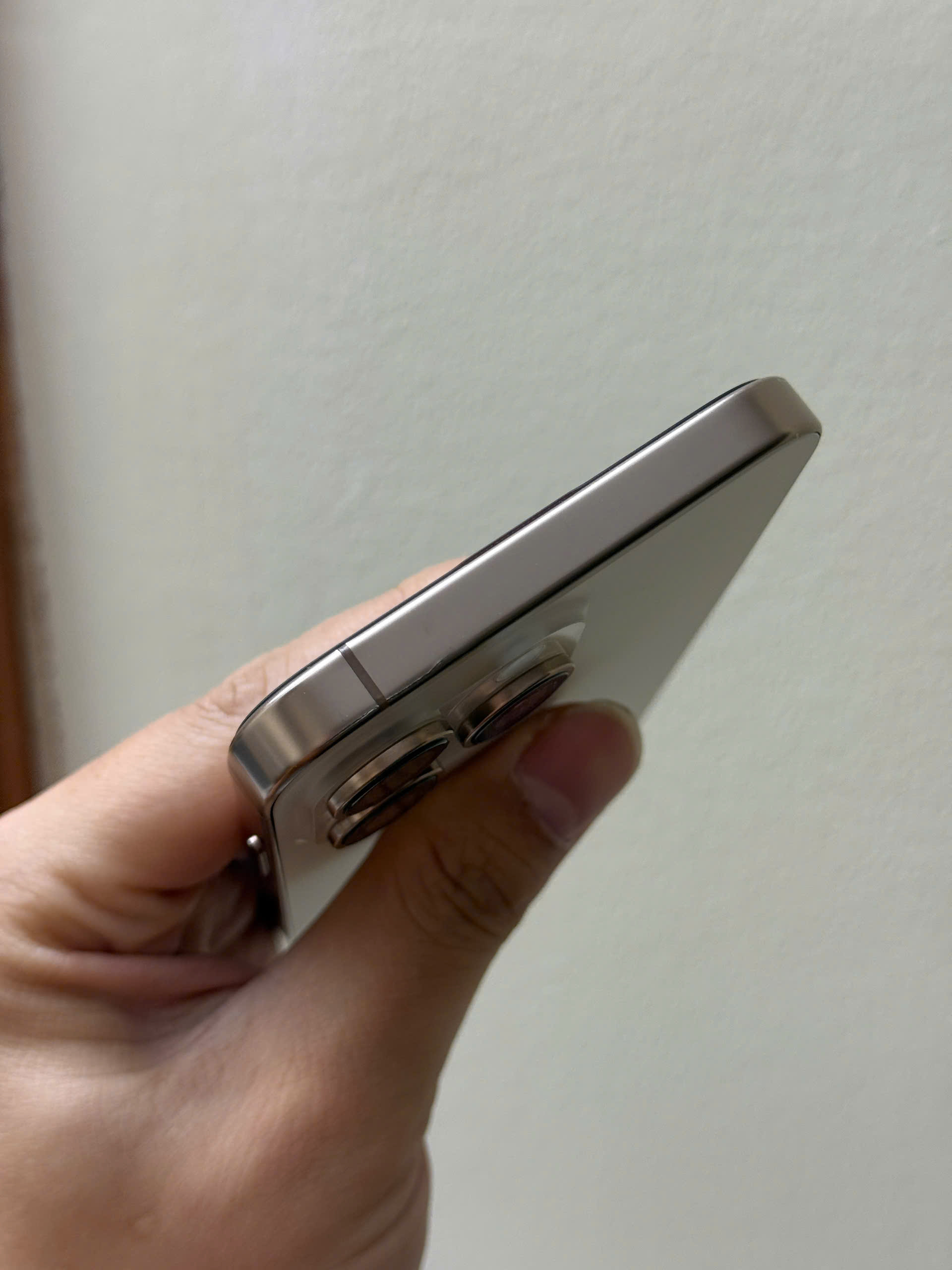 ĐIỆN THOẠI IPHONE 16PRM 256GB lock - Hình ảnh 3