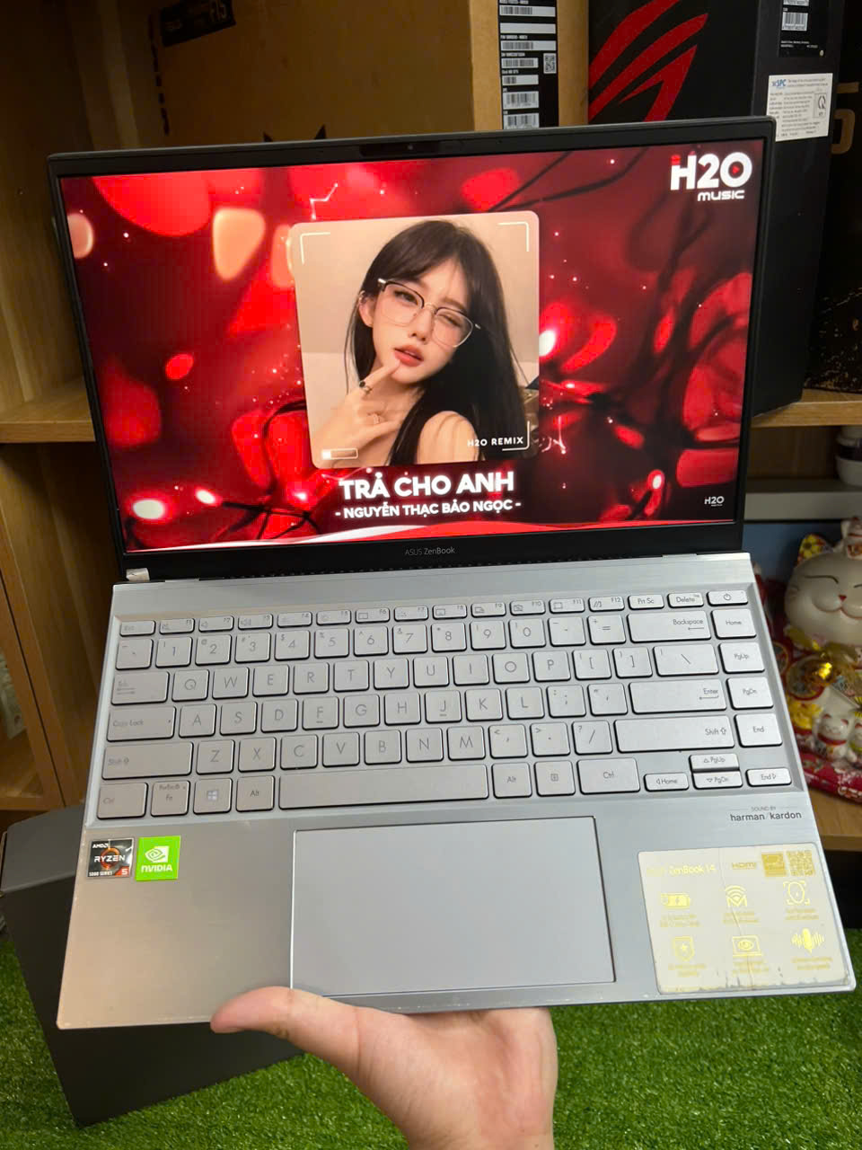 LAPTOP Asus ZenBook UX425UG_Q408UG Thiết kế sang chảnh nhỏ gọn vỏ nhôm nguyên khối chỉ nặng 1,2kg - Hình ảnh 8