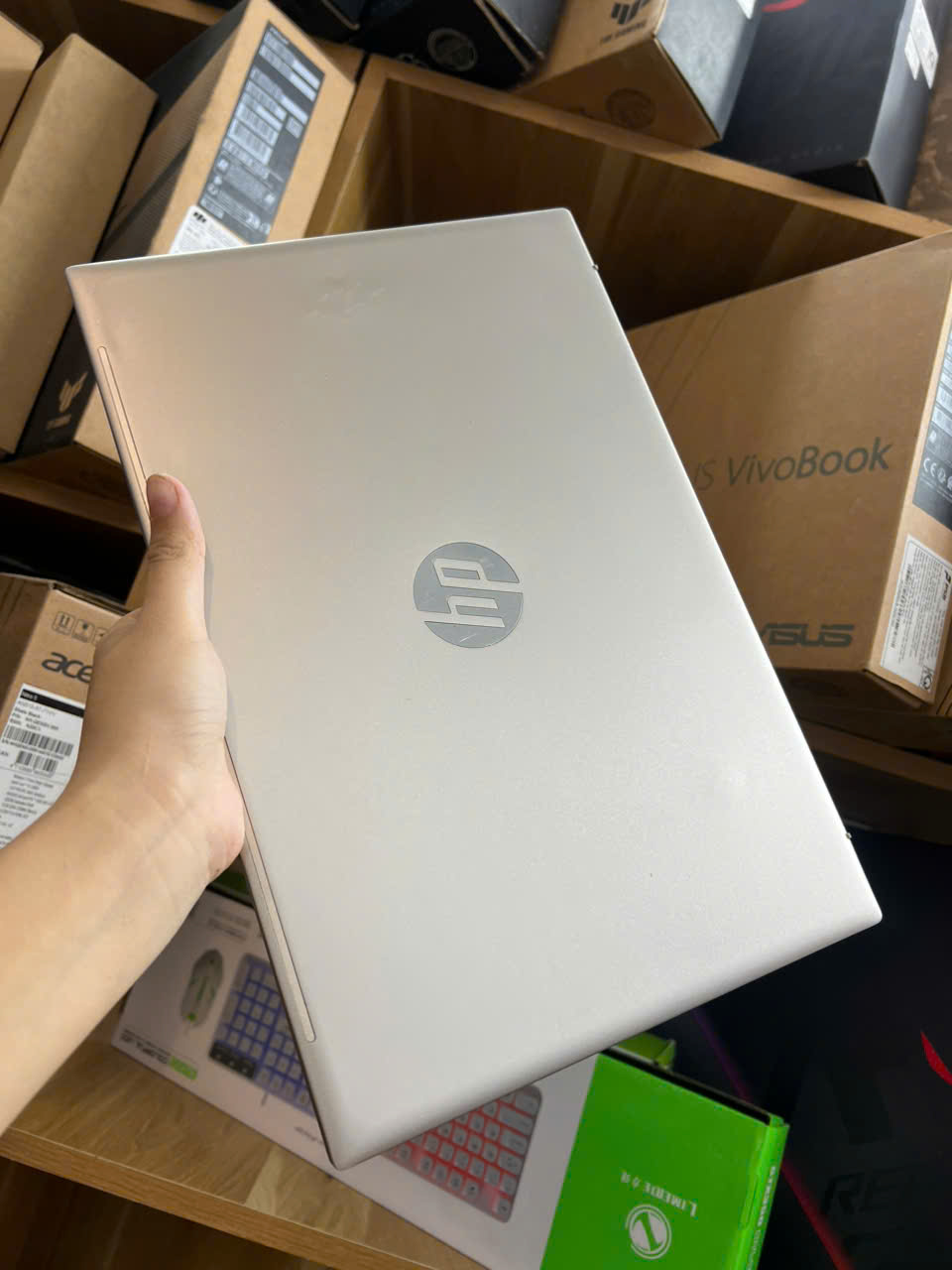 LAPTOP HP Pavilion 14dv vỏ nhôm nguyên khối, màn tráng gương đẹp lắm ạ - Hình ảnh 9