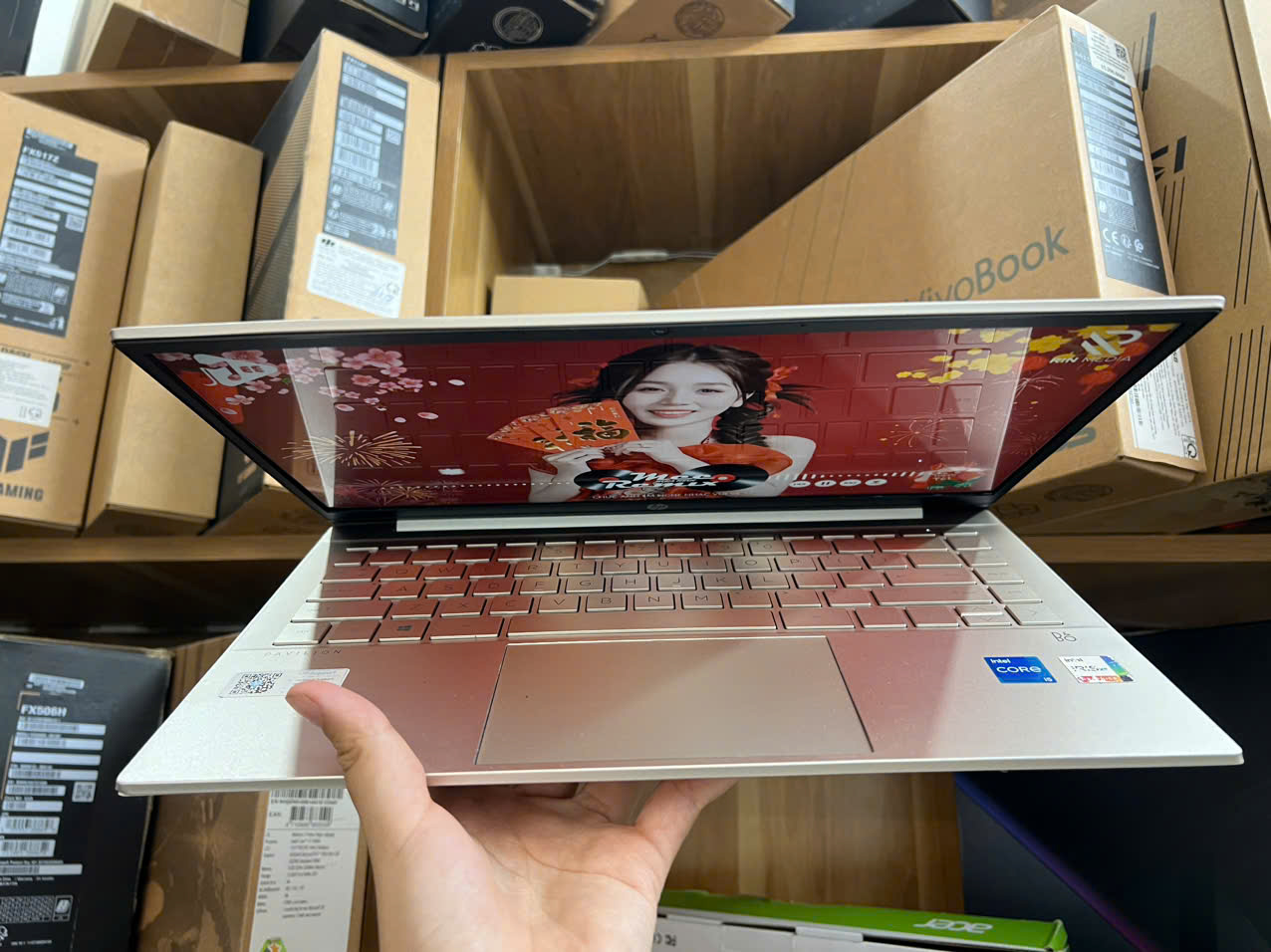 LAPTOP HP Pavilion 14dv vỏ nhôm nguyên khối, màn tráng gương đẹp lắm ạ - Hình ảnh 14