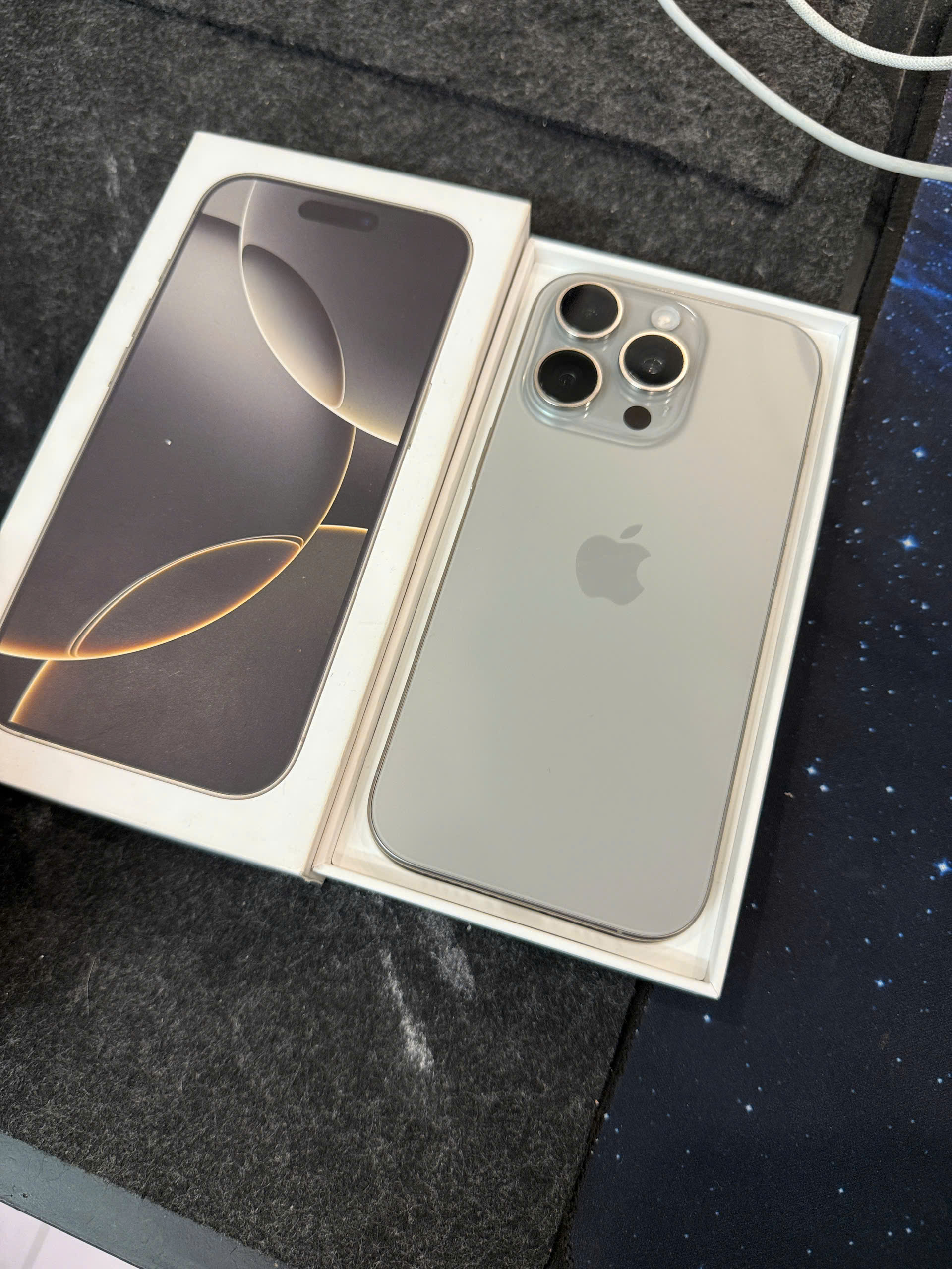 điện thoại iphone 16 pro
