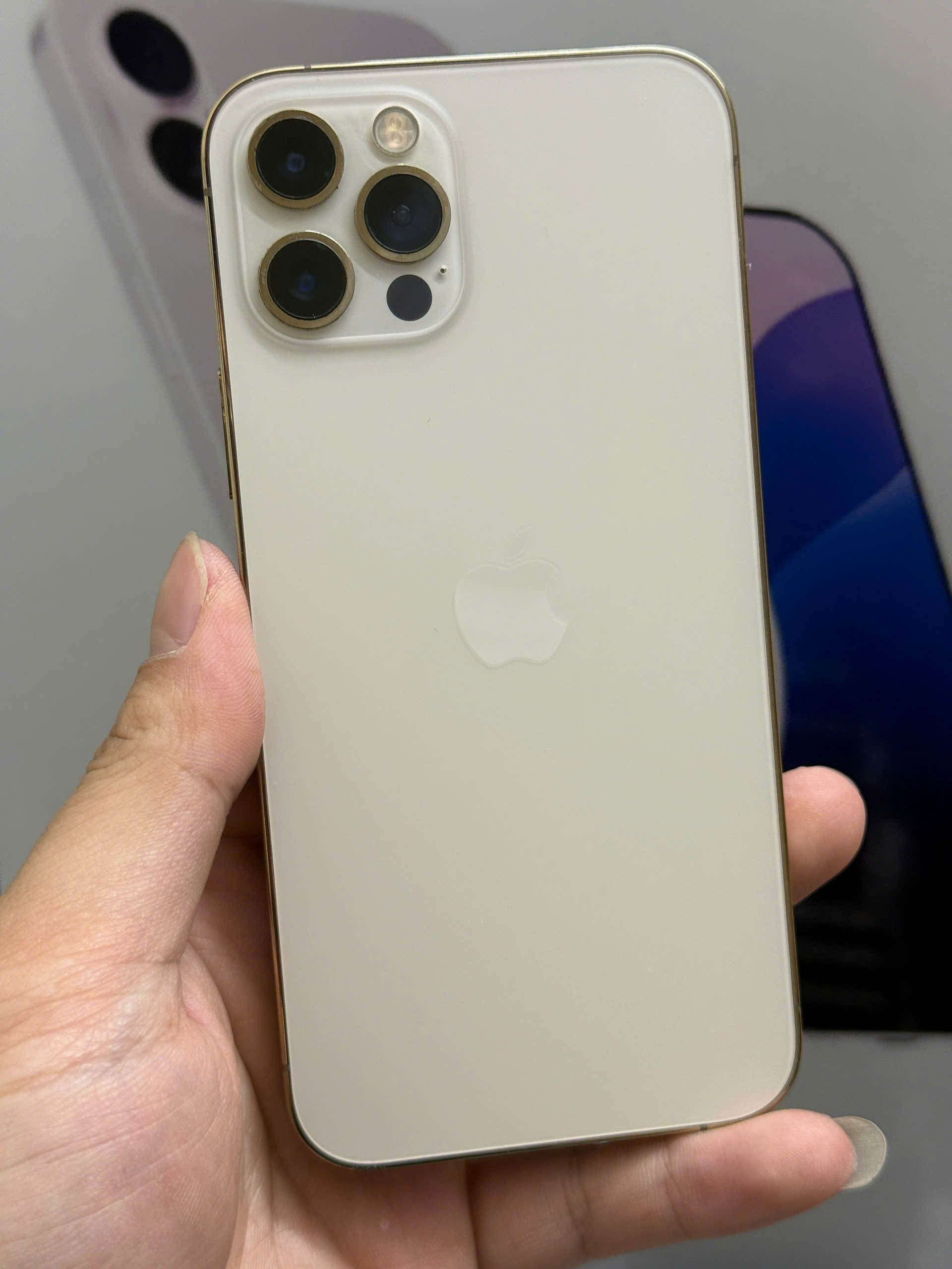 điện thoại iphone 12 pro