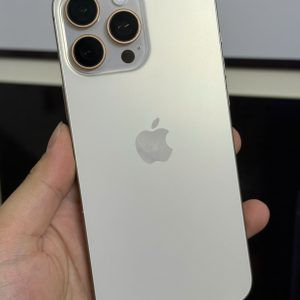 điện thoại iphone 16prm