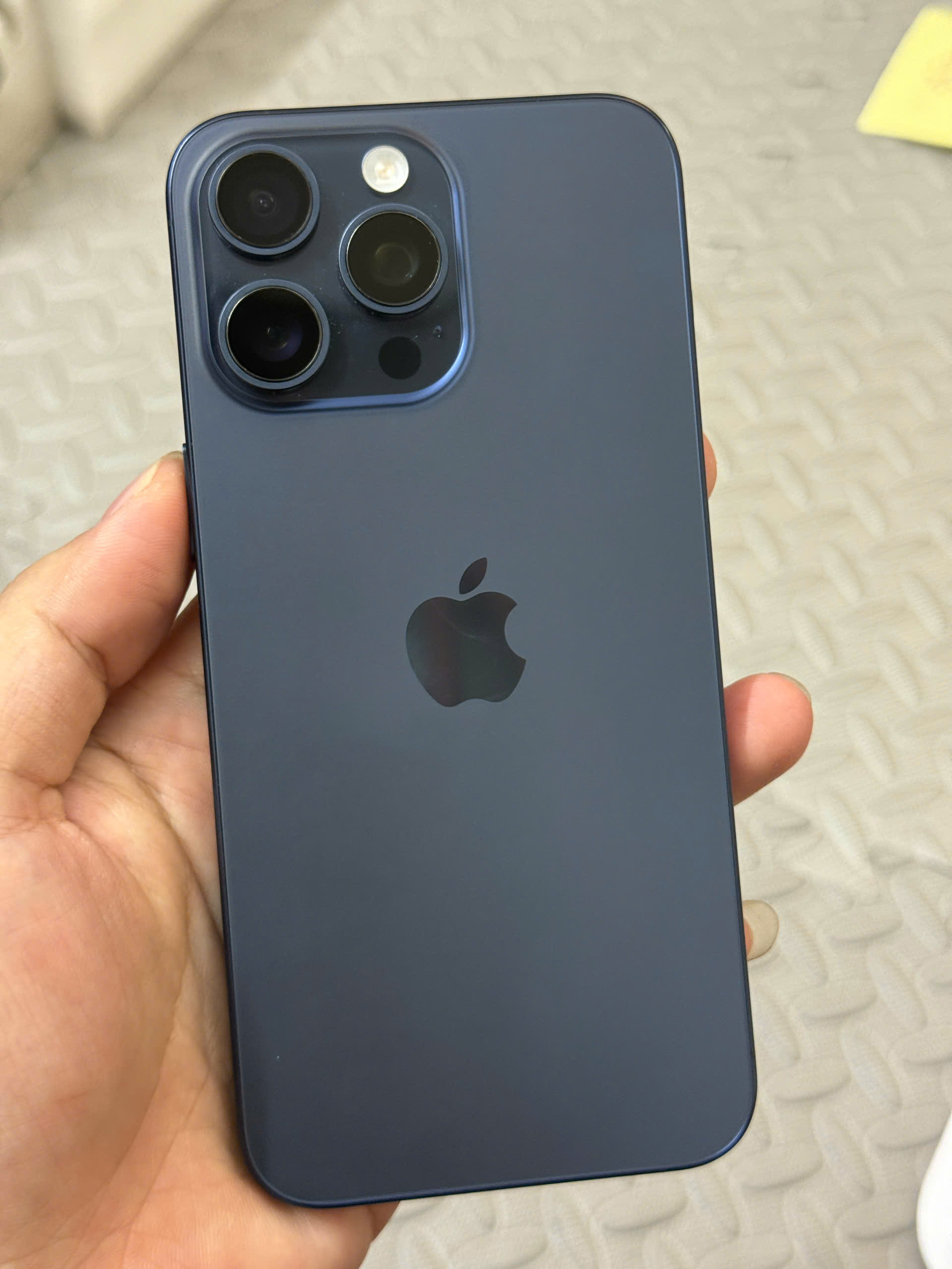 điện thoại iphone 15prm