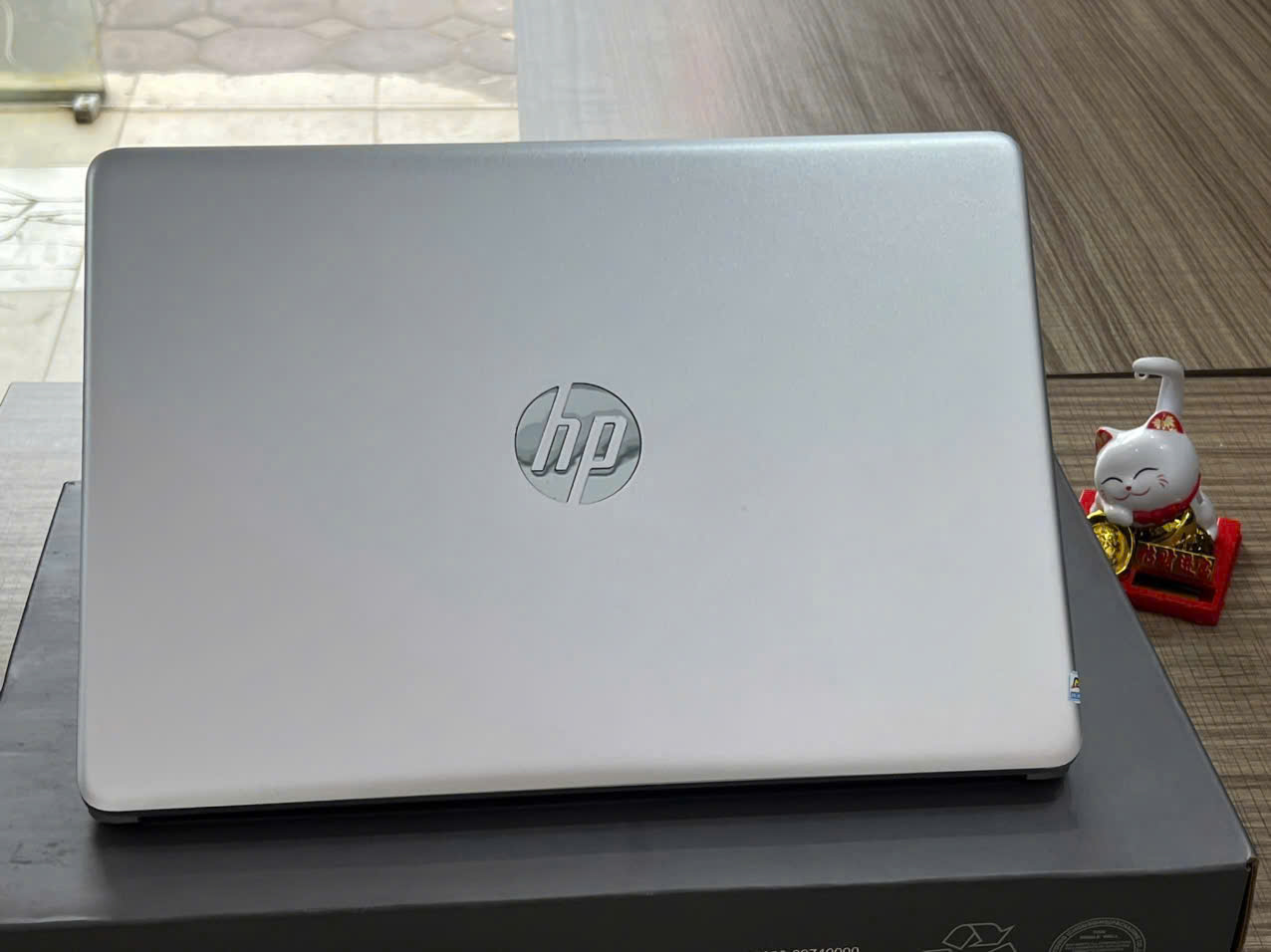HP 240G8 Notebook máy mỏng nhẹ nhỏ nhắn, màu trắng đẹp xinh - Hình ảnh 8