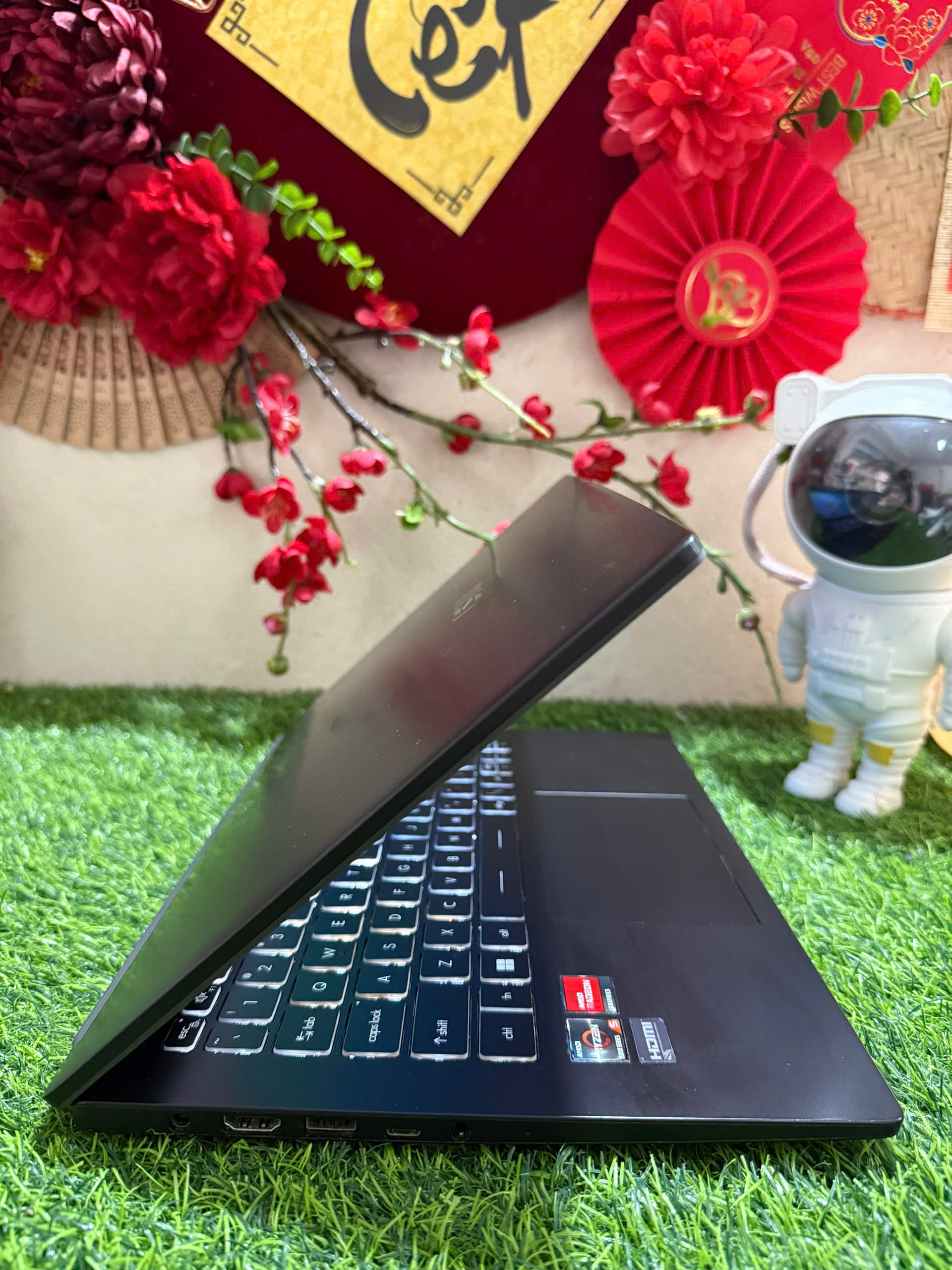 Msi modern 14 C5M nhỏ gọn mỏng nhẹ siêu đẹp - Hình ảnh 2