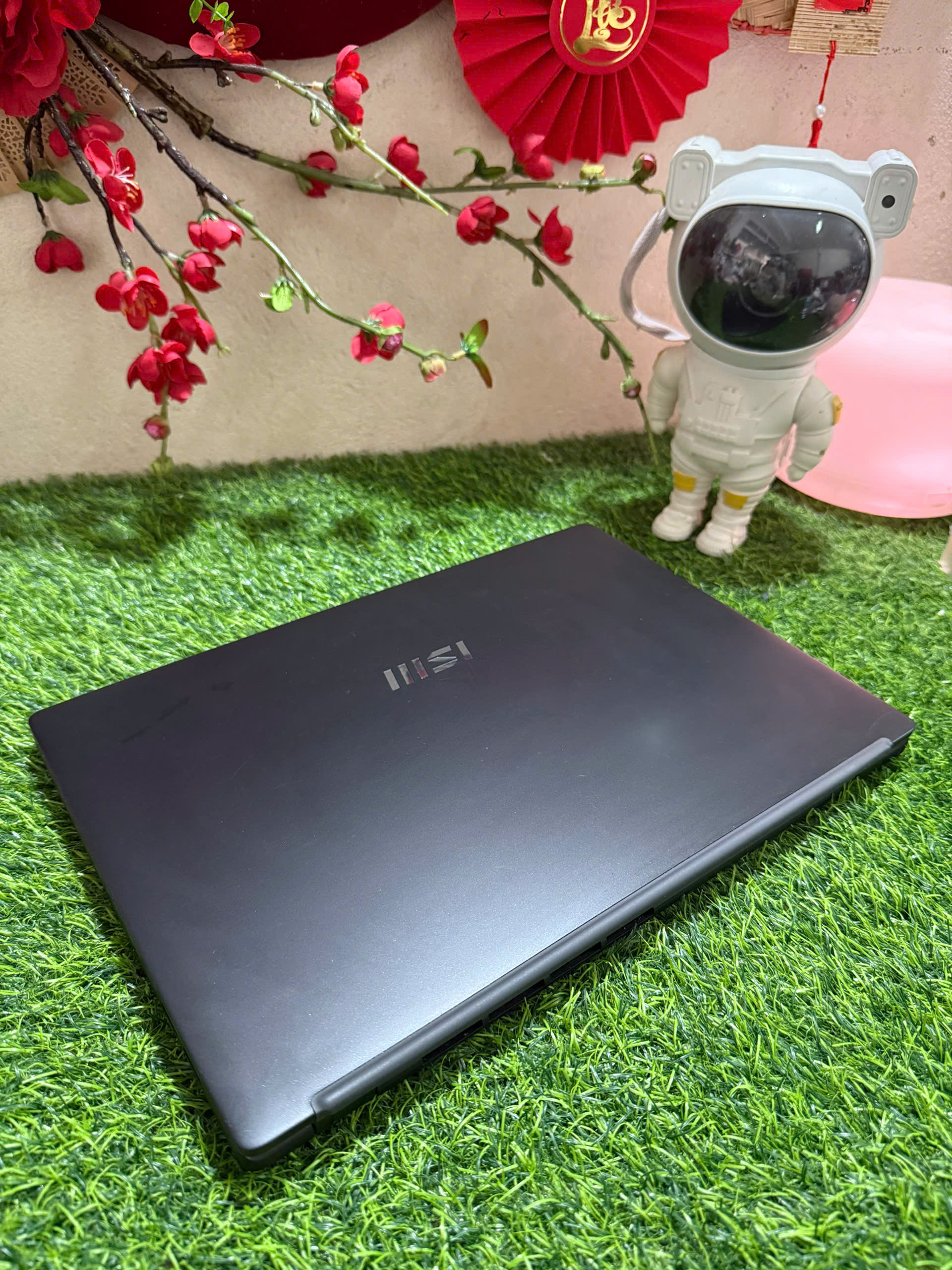 Msi modern 14 C5M nhỏ gọn mỏng nhẹ siêu đẹp - Hình ảnh 4