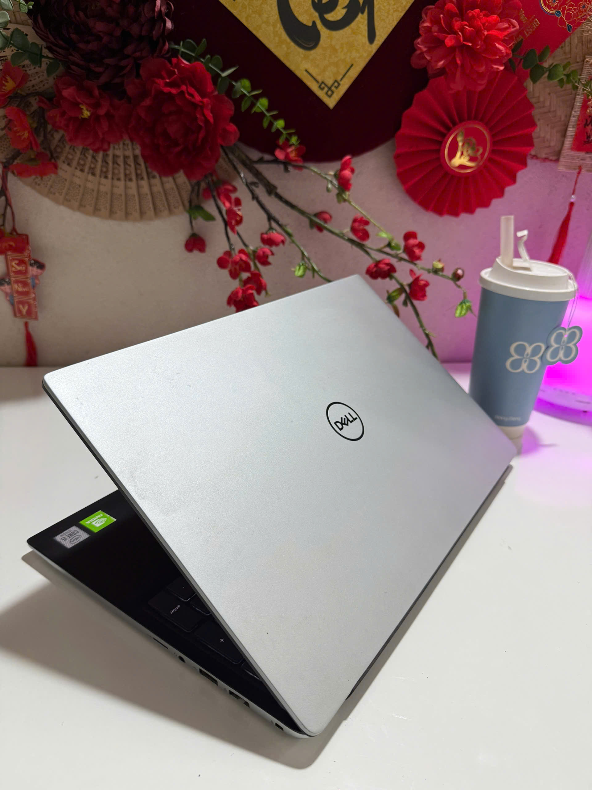 Dell Vostro 5590 vỏ nhôm nguyên khối , màn to máy đẹp giá lại quá rẻ - Hình ảnh 2