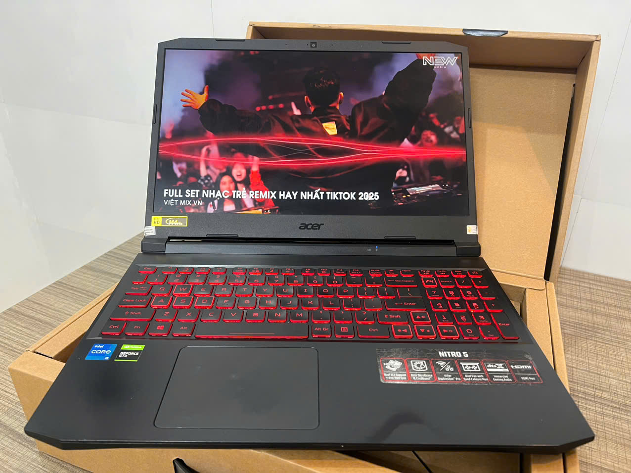 Acer Nitro AN515-57 Gaming quốc dân, hiệu năng quá đỉnh - Hình ảnh 11