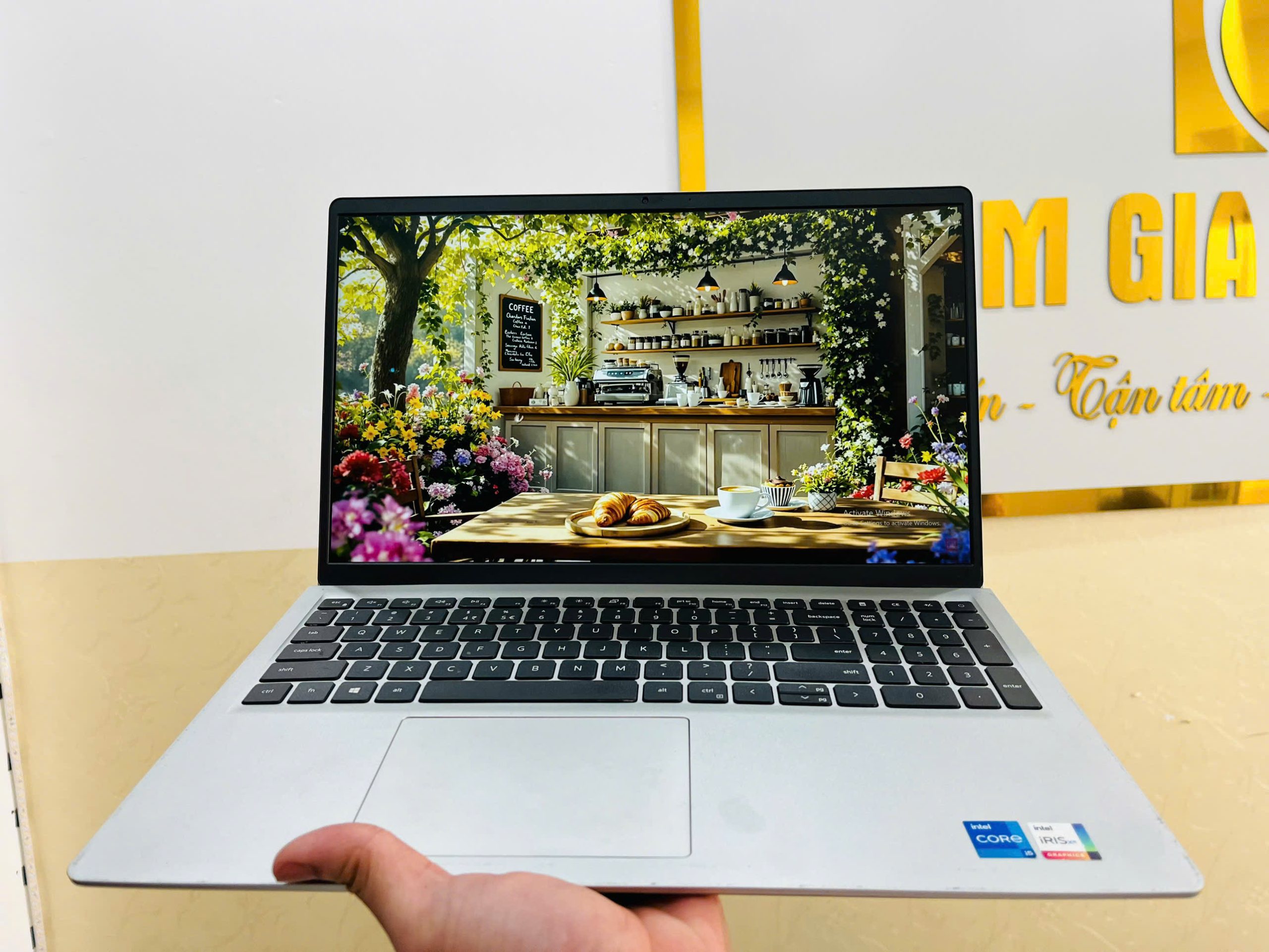Dell Inspiron 3511 ngoại hình đẹp - Hình ảnh 3
