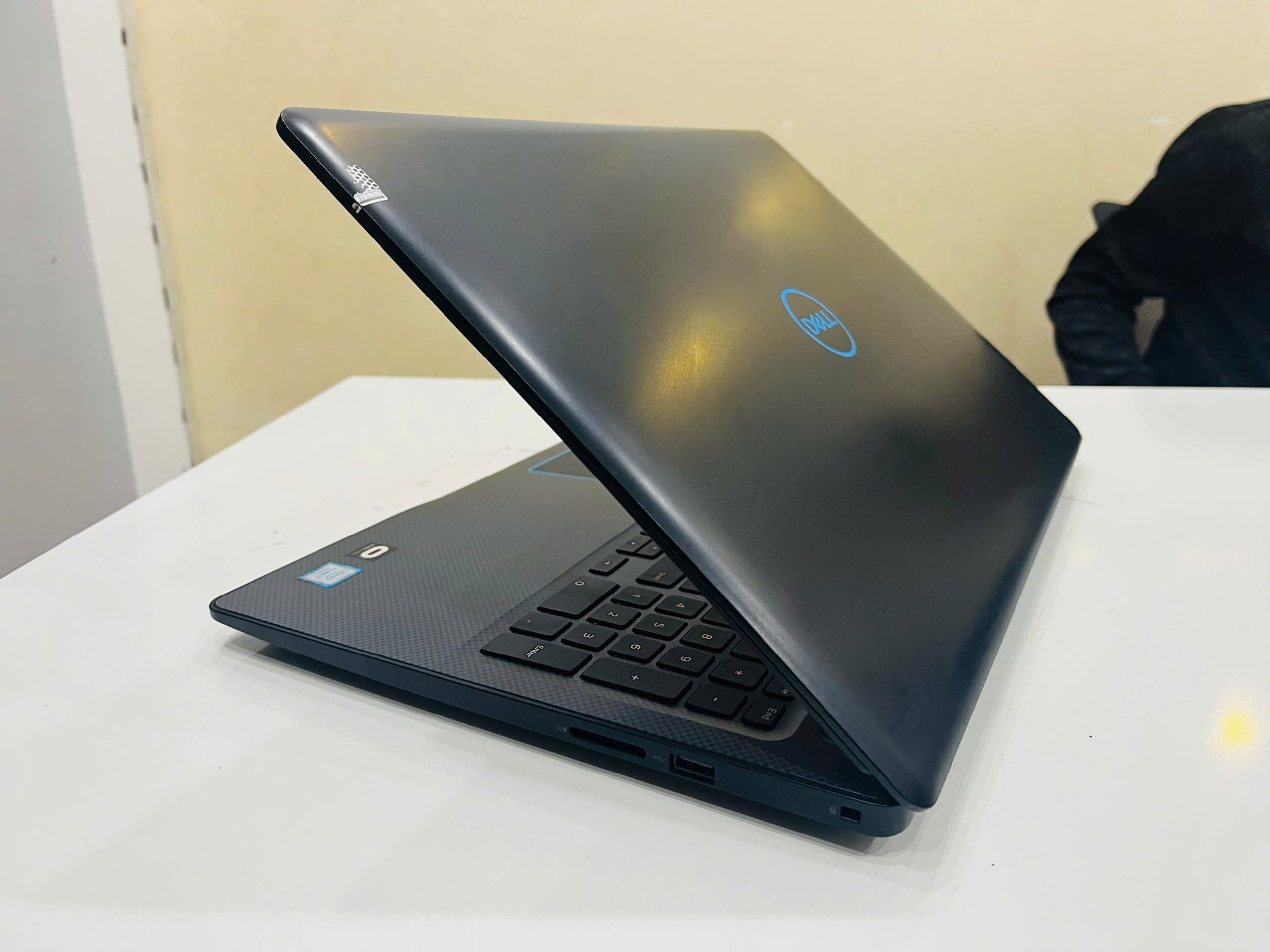 Dell G3 3579 Gaming Giá Tốt - Hình ảnh 5