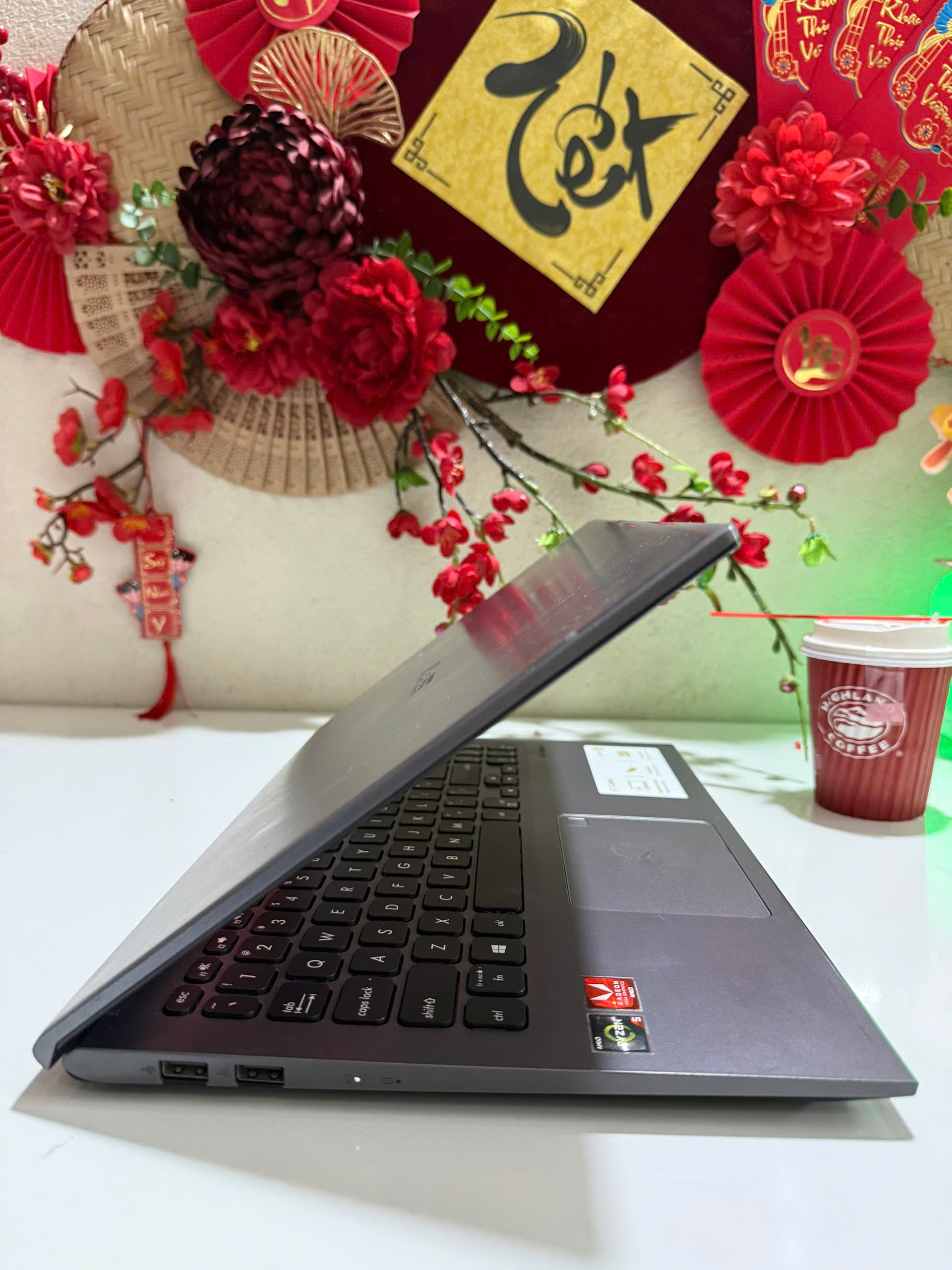 Asus Vivobook X512DA chiếc máy văn phòng sang chảnh màu xám xi măng hot hit - Hình ảnh 8