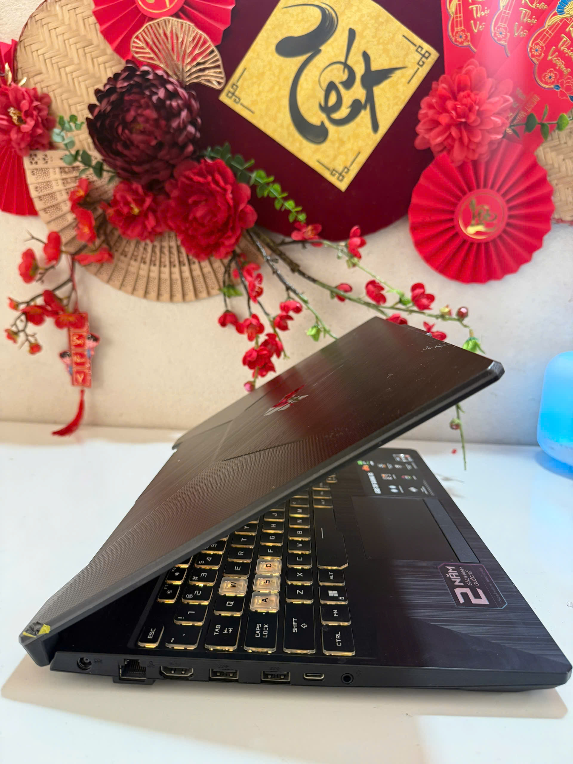 Asus Tuf Gaming A15 FA506NC xước xíu e bán giá cực sốc - Hình ảnh 2
