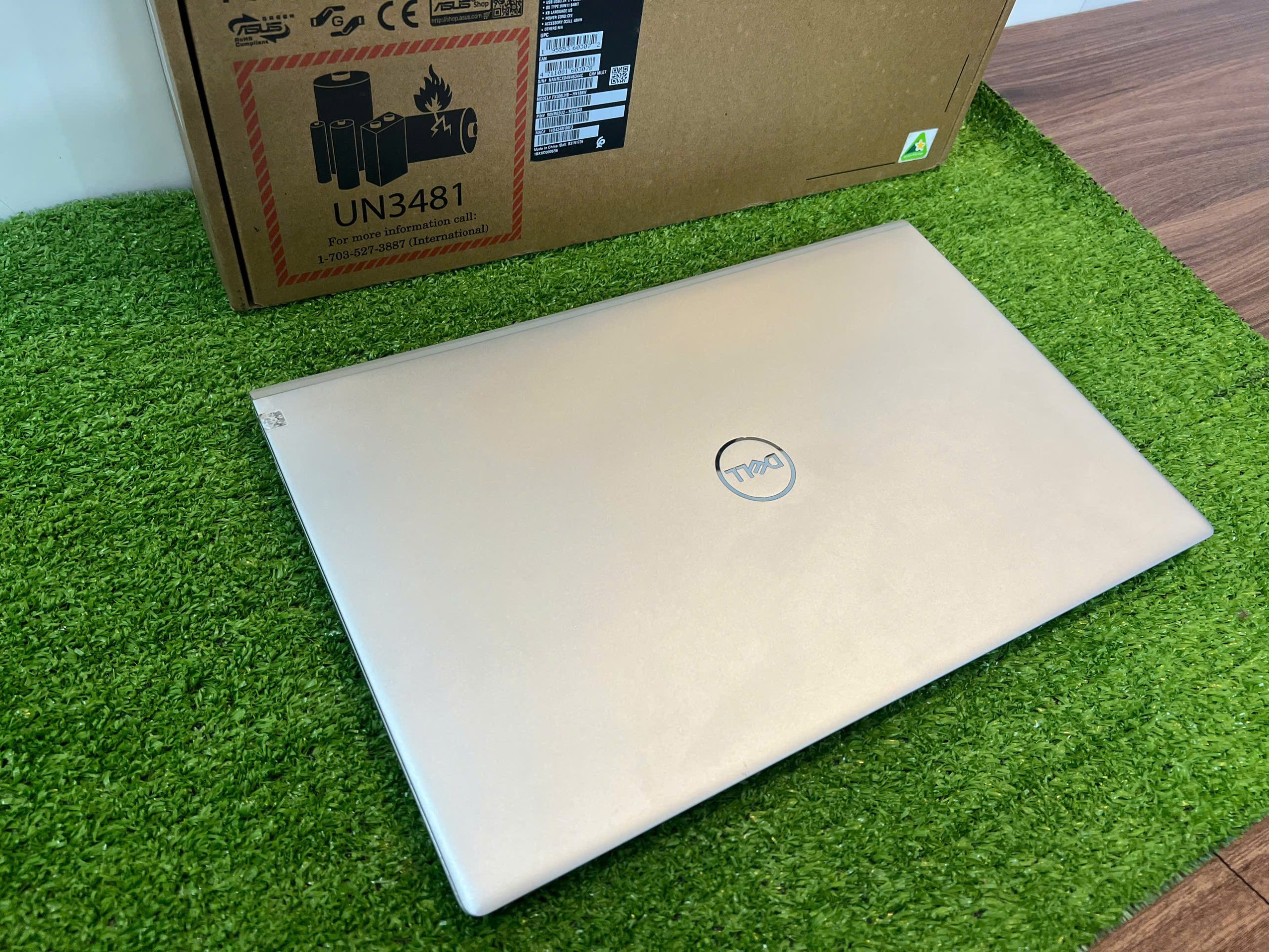 laptop Dell inspiron 5502 vỏ nhôm mát lạnh, đẹp zin - Hình ảnh 4