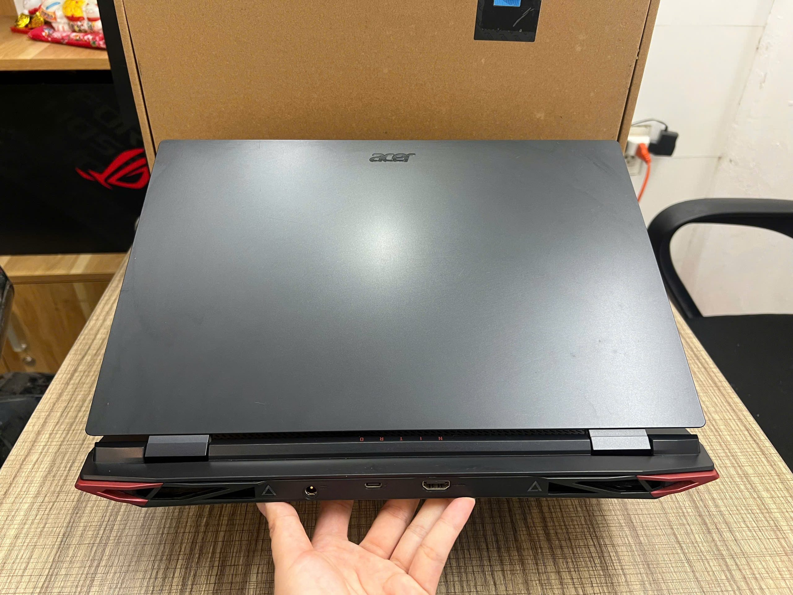 laptop itro 5 Tiger Gaming quốc dân - Hình ảnh 2