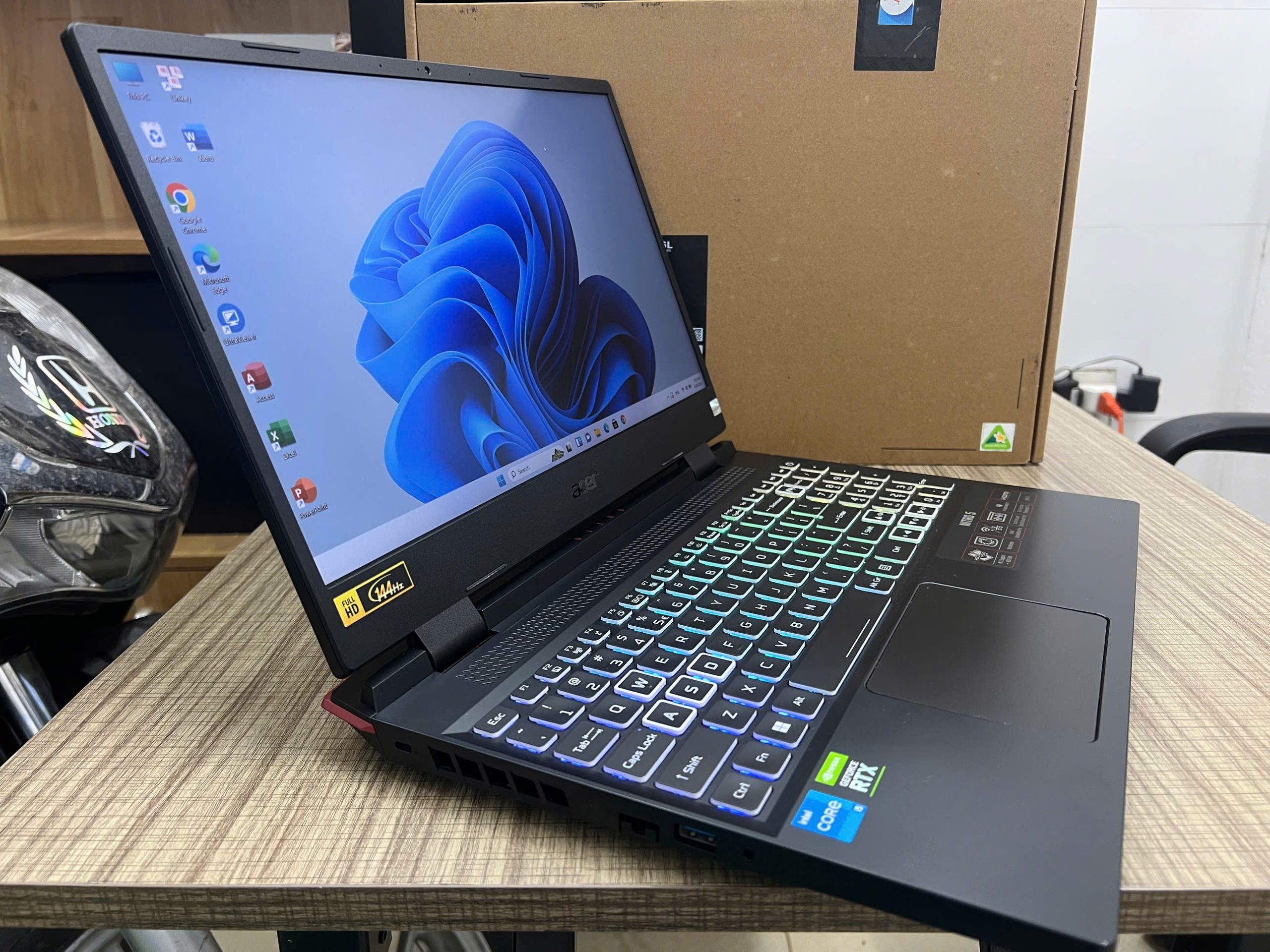 laptop itro 5 Tiger Gaming quốc dân - Hình ảnh 11