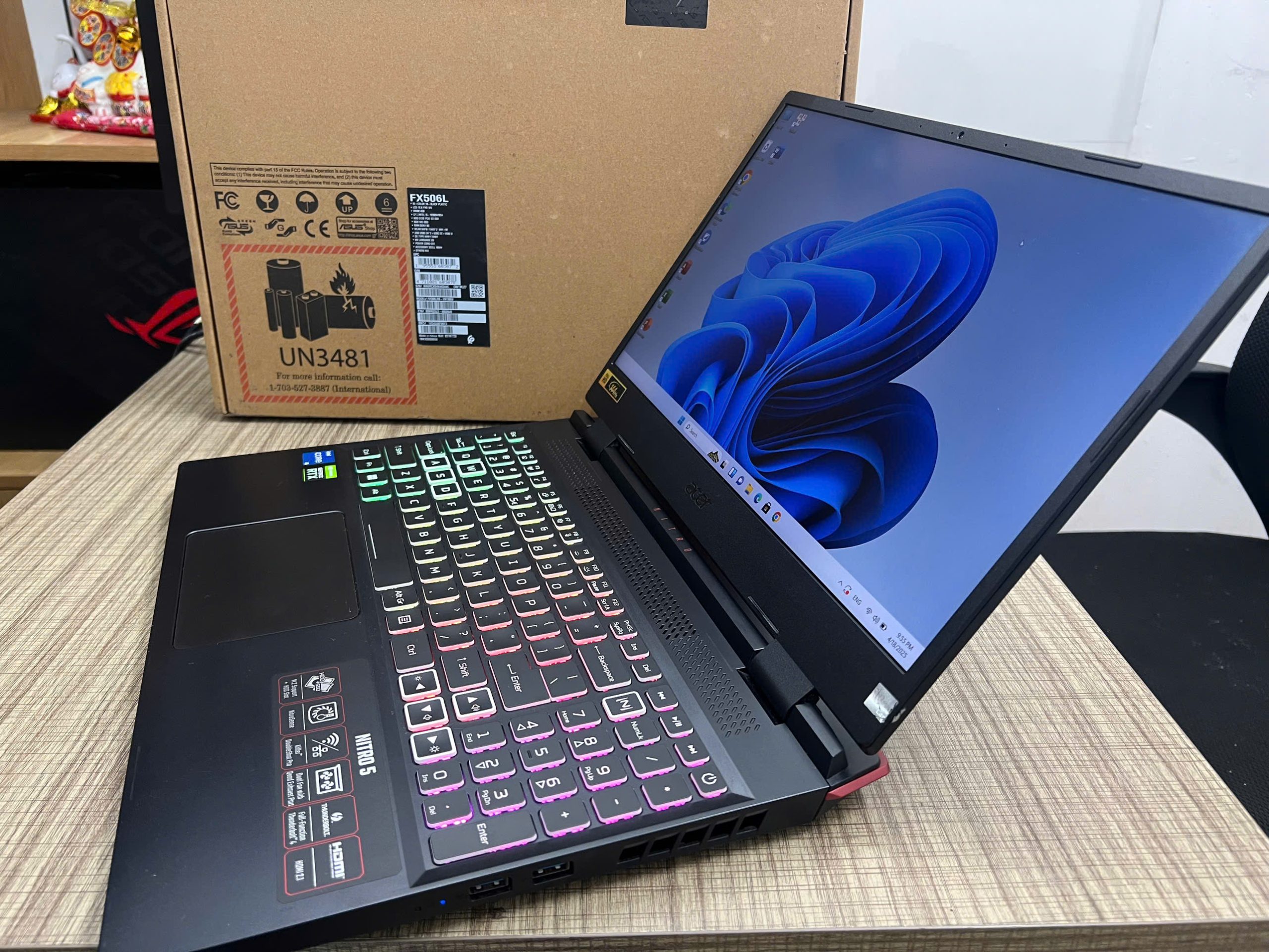laptop itro 5 Tiger Gaming quốc dân - Hình ảnh 12