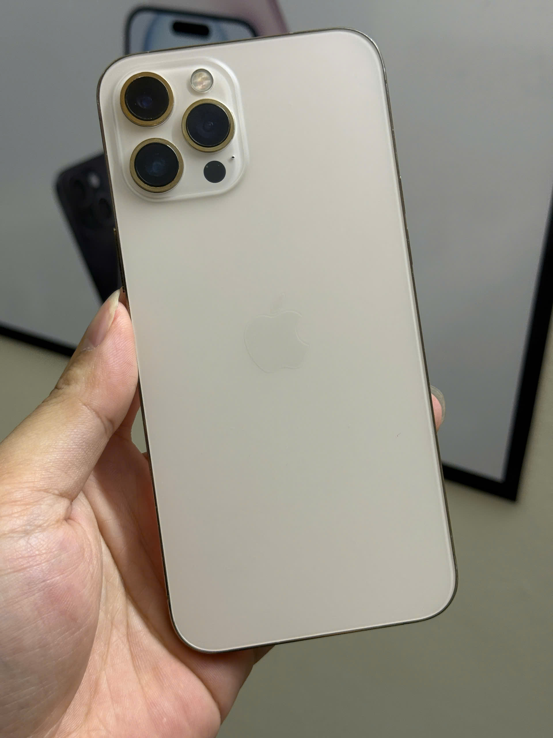 điện thoại iphone 12 prm