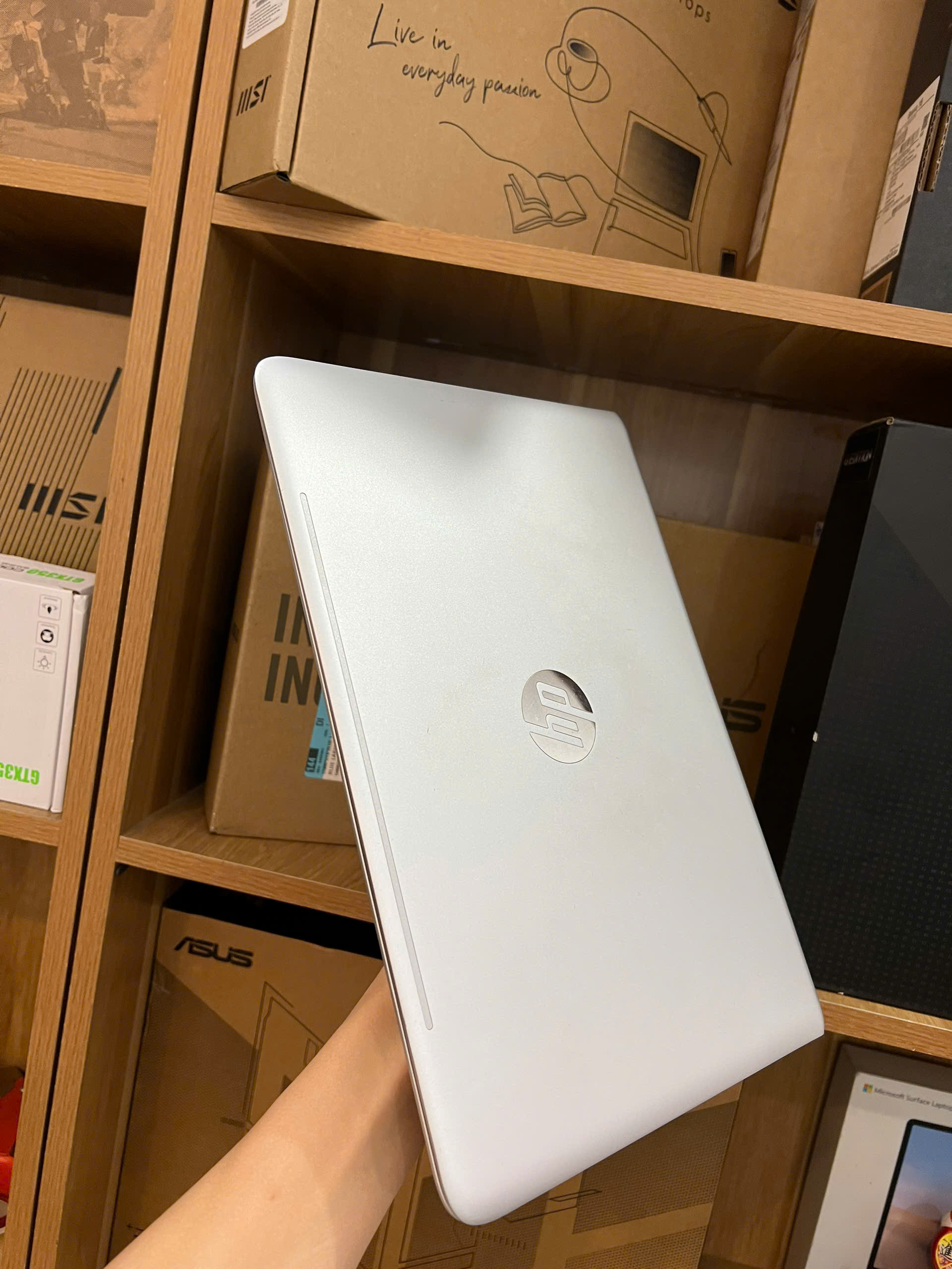 HP Envy 13 Notebook màn hình 3K2 sắc nét, mỏng nhẹ nhỏ xinh - Hình ảnh 10