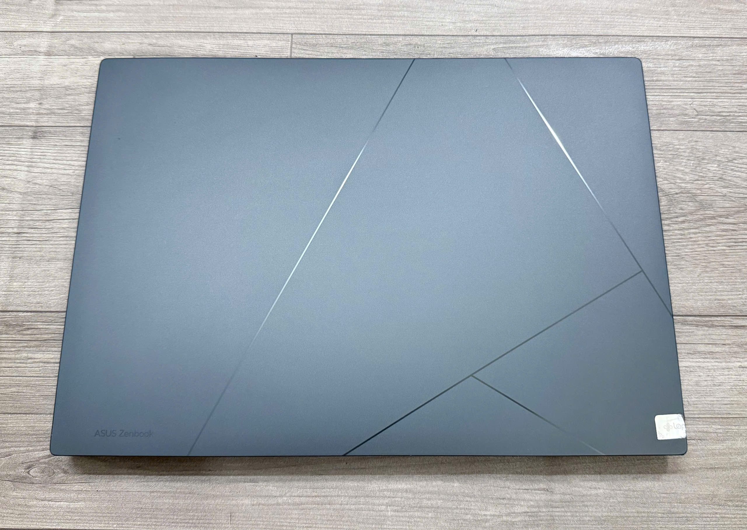 Asus Zenbook Q410V OLED - Hình ảnh 5