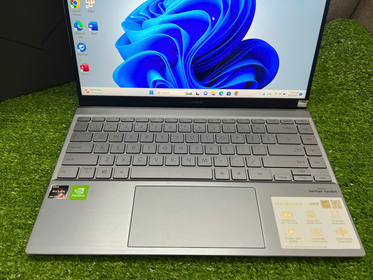 Asus ZenBook UX425UG_Q408UG Thiết kế sang chảnh nhỏ gọn vỏ nhôm nguyên khối chỉ nặng 1,2kg - Hình ảnh 9