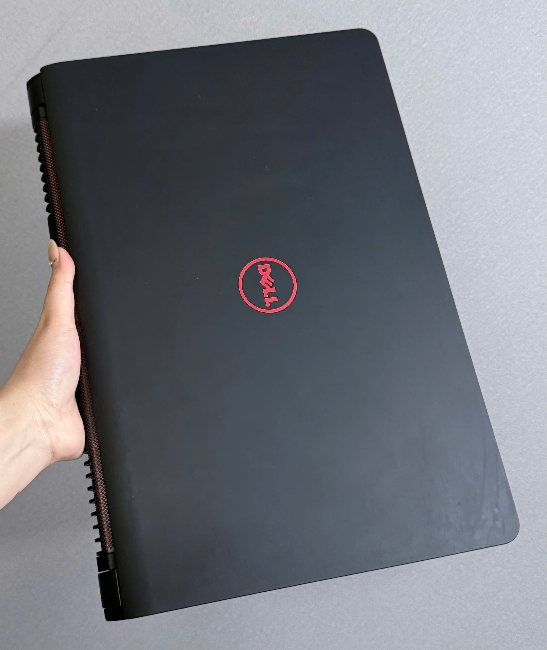 Dell Gaming 5577 - Hình ảnh 4