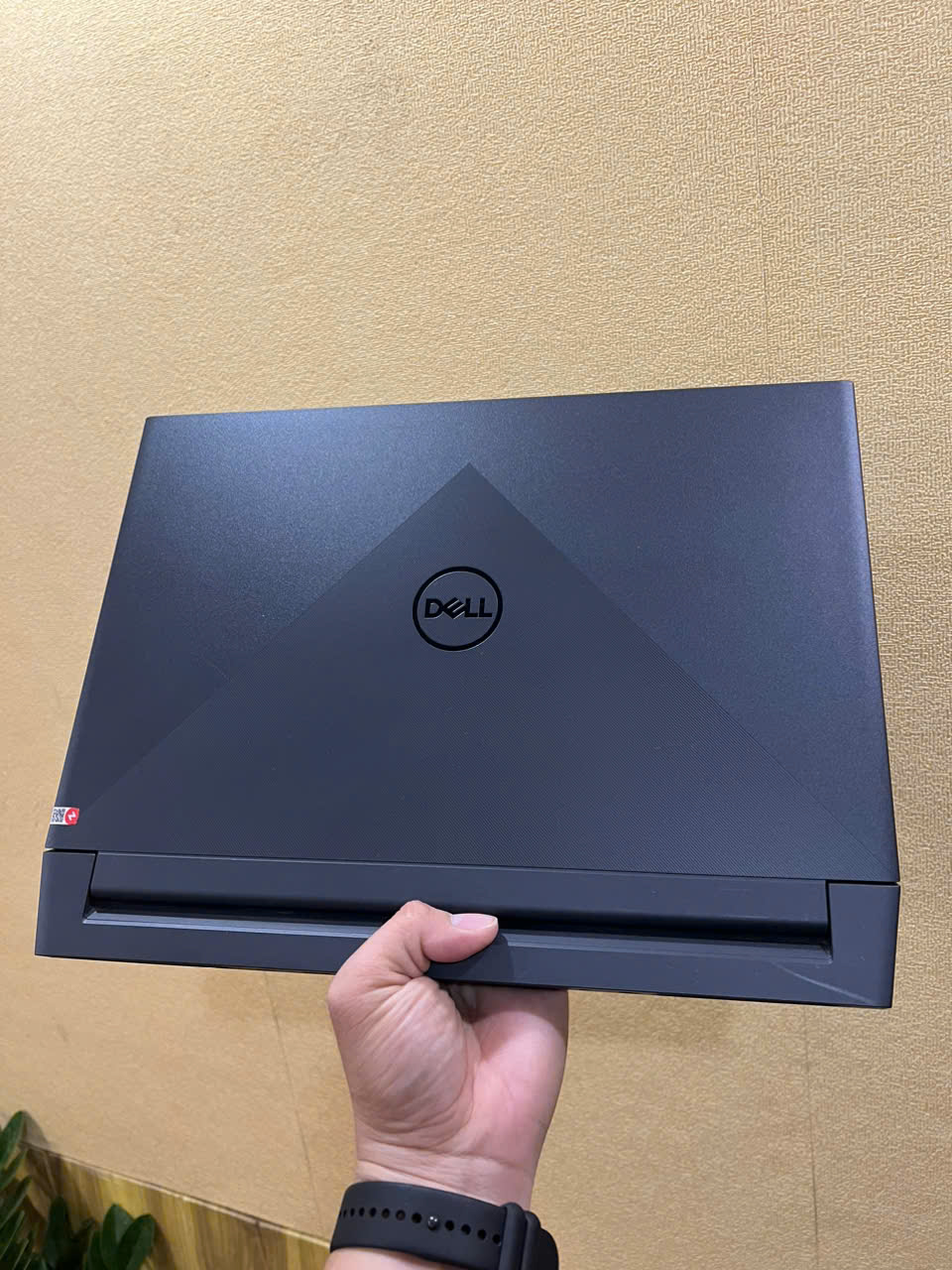 Laptop gaming DELL G15 5511 - Hình ảnh 2