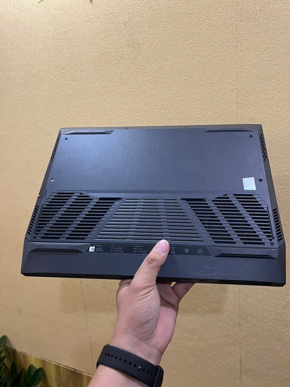 Laptop gaming DELL G15 5511 - Hình ảnh 4