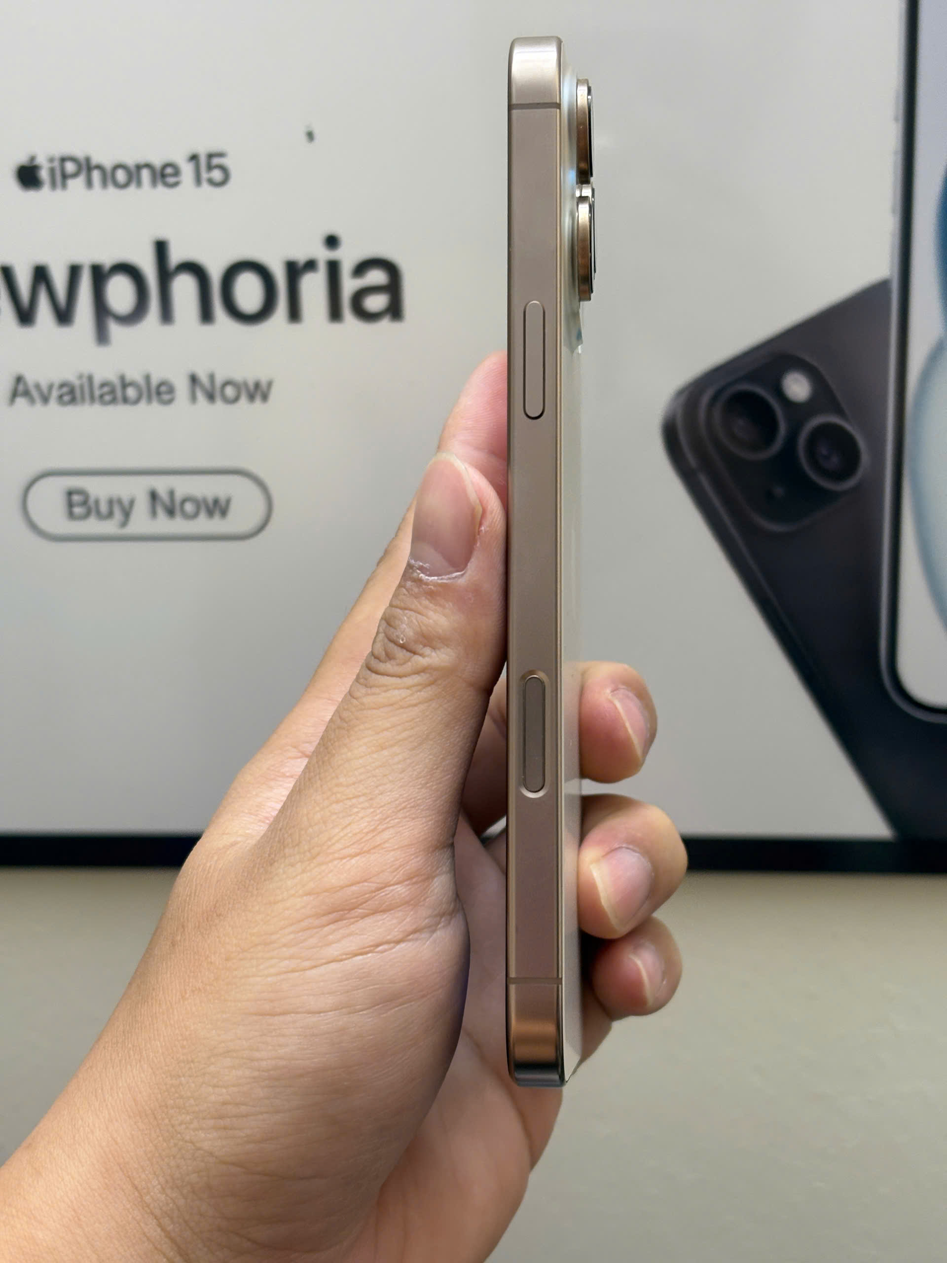 điện thoại iphone 16prm 256gb lock - Hình ảnh 3