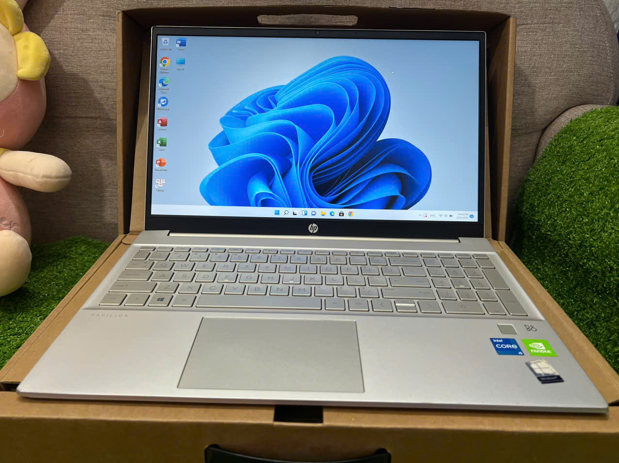 HP Pavilion laptop 15-eg hàng chính hãng vỏ nhôm siêu đẹp - Hình ảnh 5