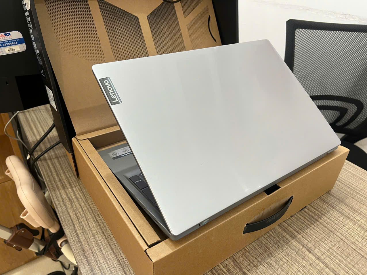 laptop Lenovo Ideapad S145 hàng chính hãng VGA rời chiến game lol,fifa vô tư - Hình ảnh 8