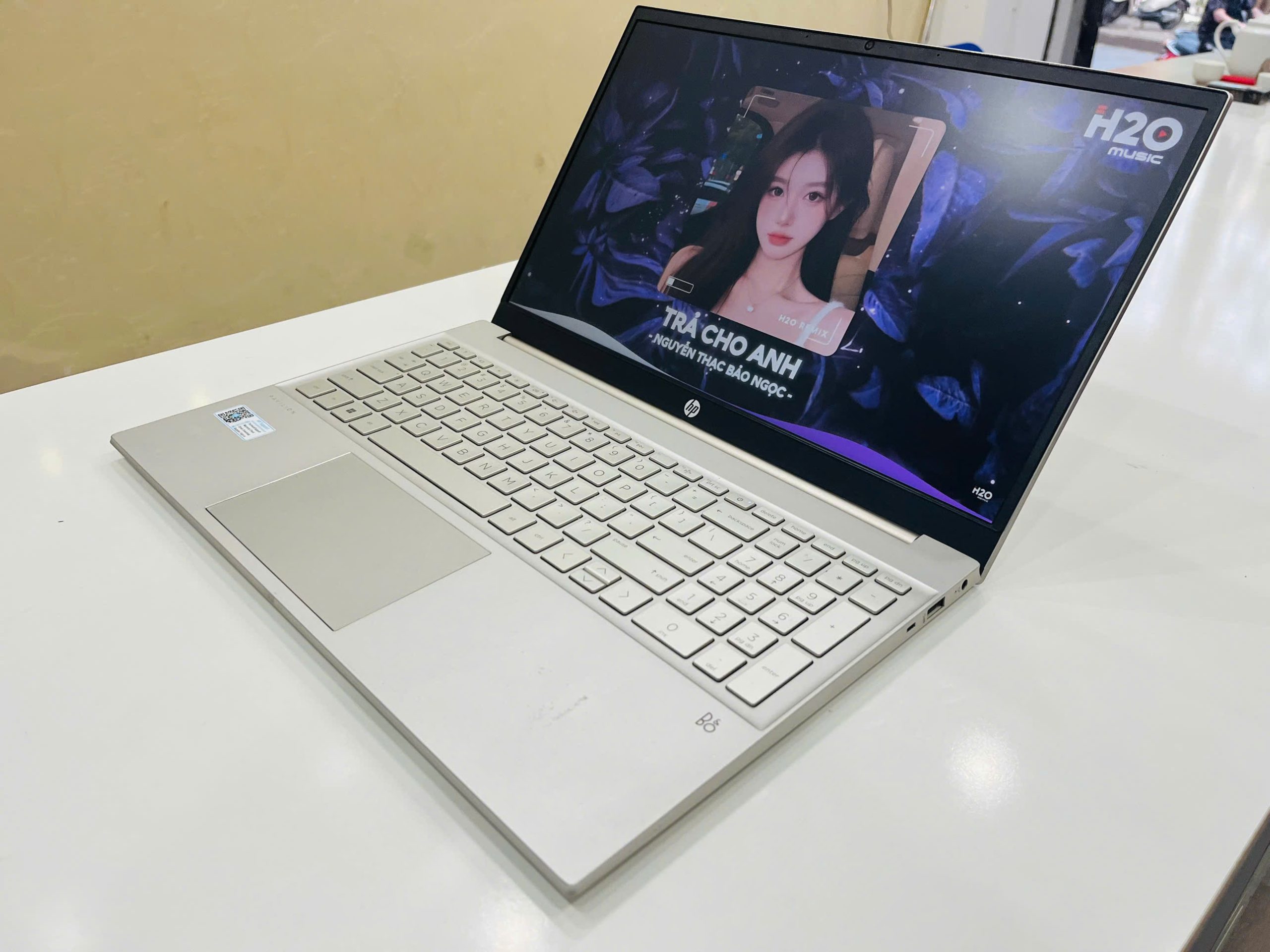 laptop HP Pavilion Laptop 15-eg2xxx - Hình ảnh 3