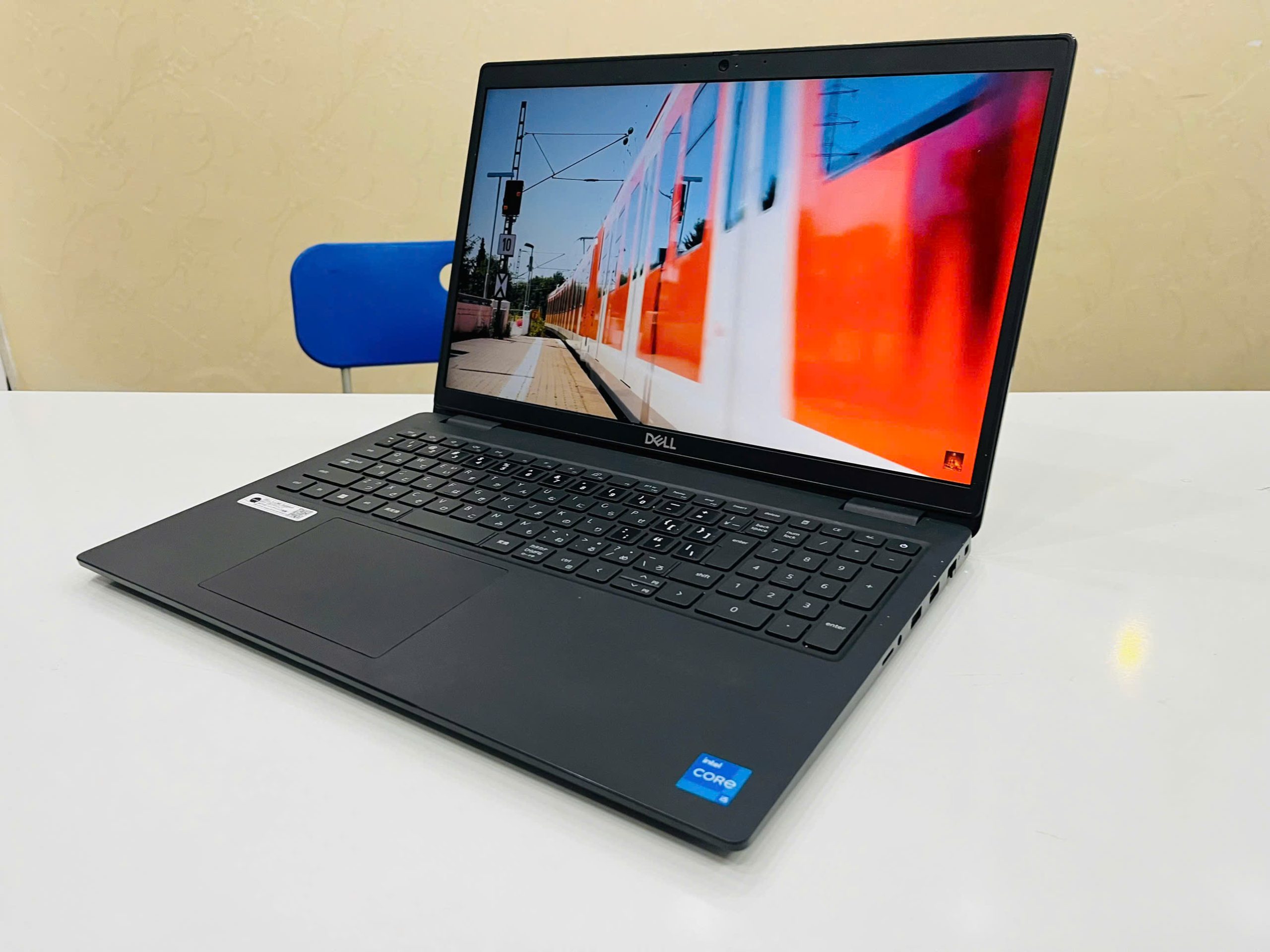 laptop Dell Inc Latitude 3520 bền bỉ - Hình ảnh 3
