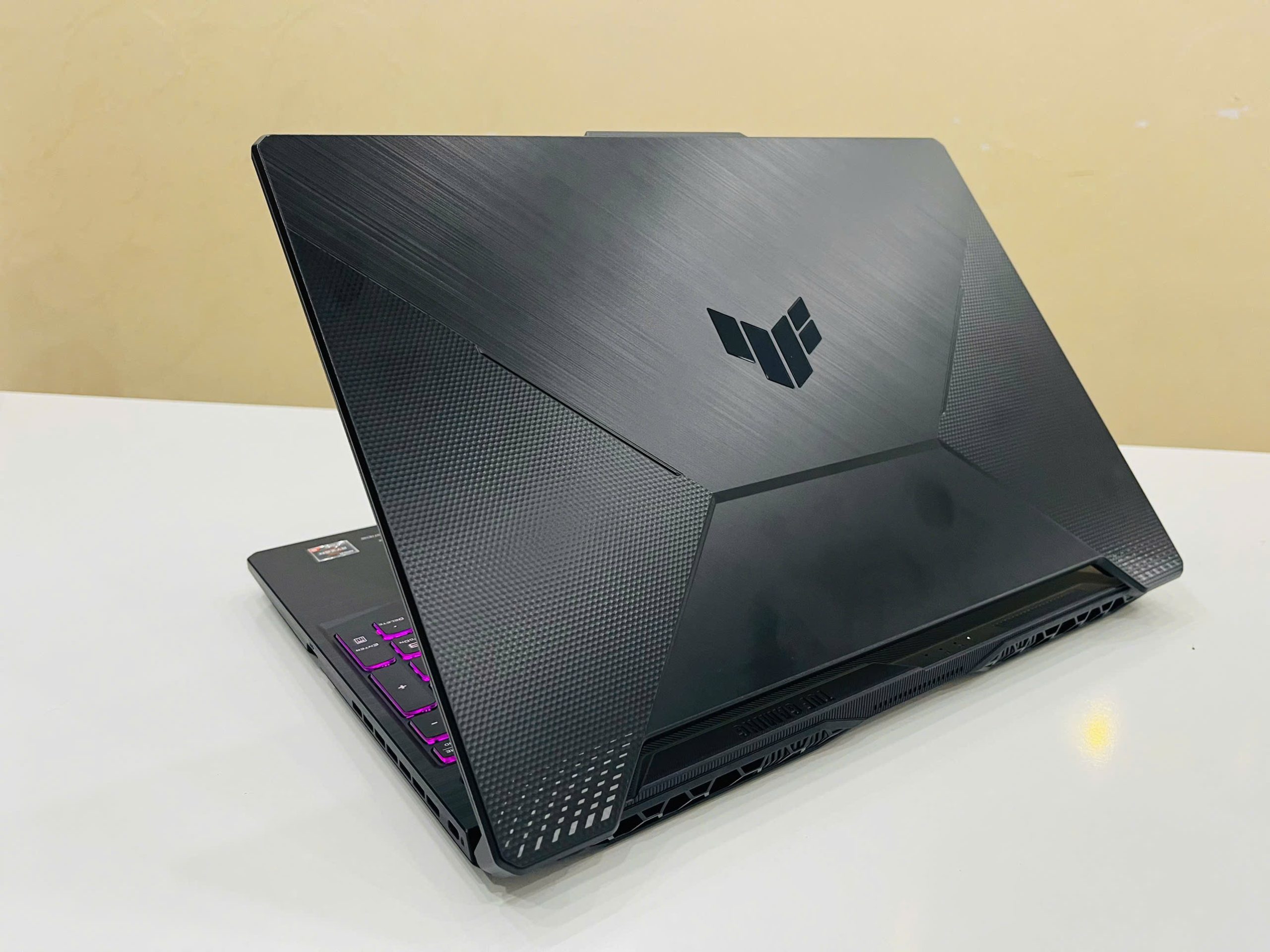 Msi GF63 Thin 12UCX Gaming Zin tem hãng ----------------- - Hình ảnh 2