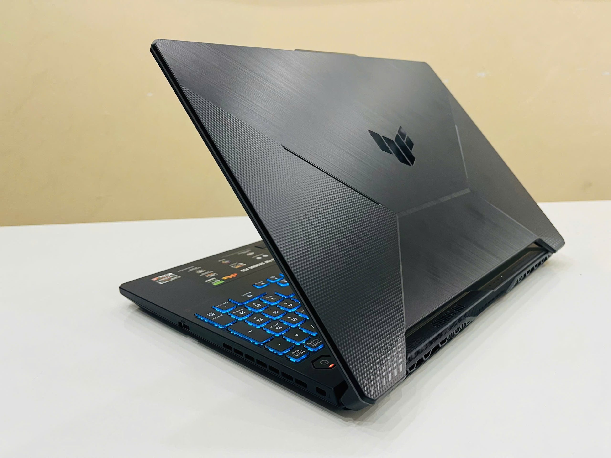 Msi GF63 Thin 12UCX Gaming Zin tem hãng ----------------- - Hình ảnh 8