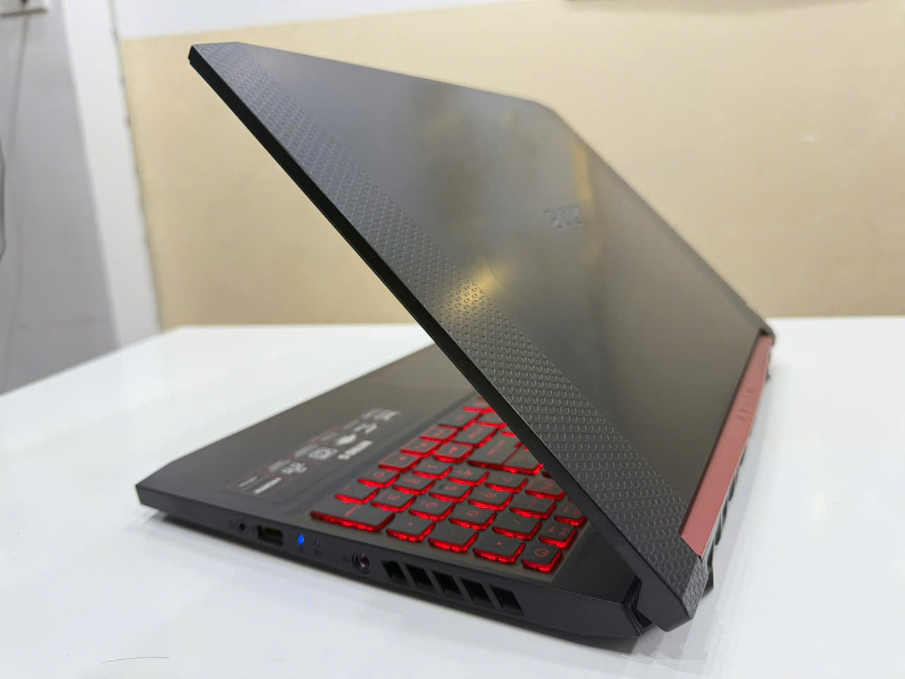 Acer Nitro 5 Gaming - Hình ảnh 6
