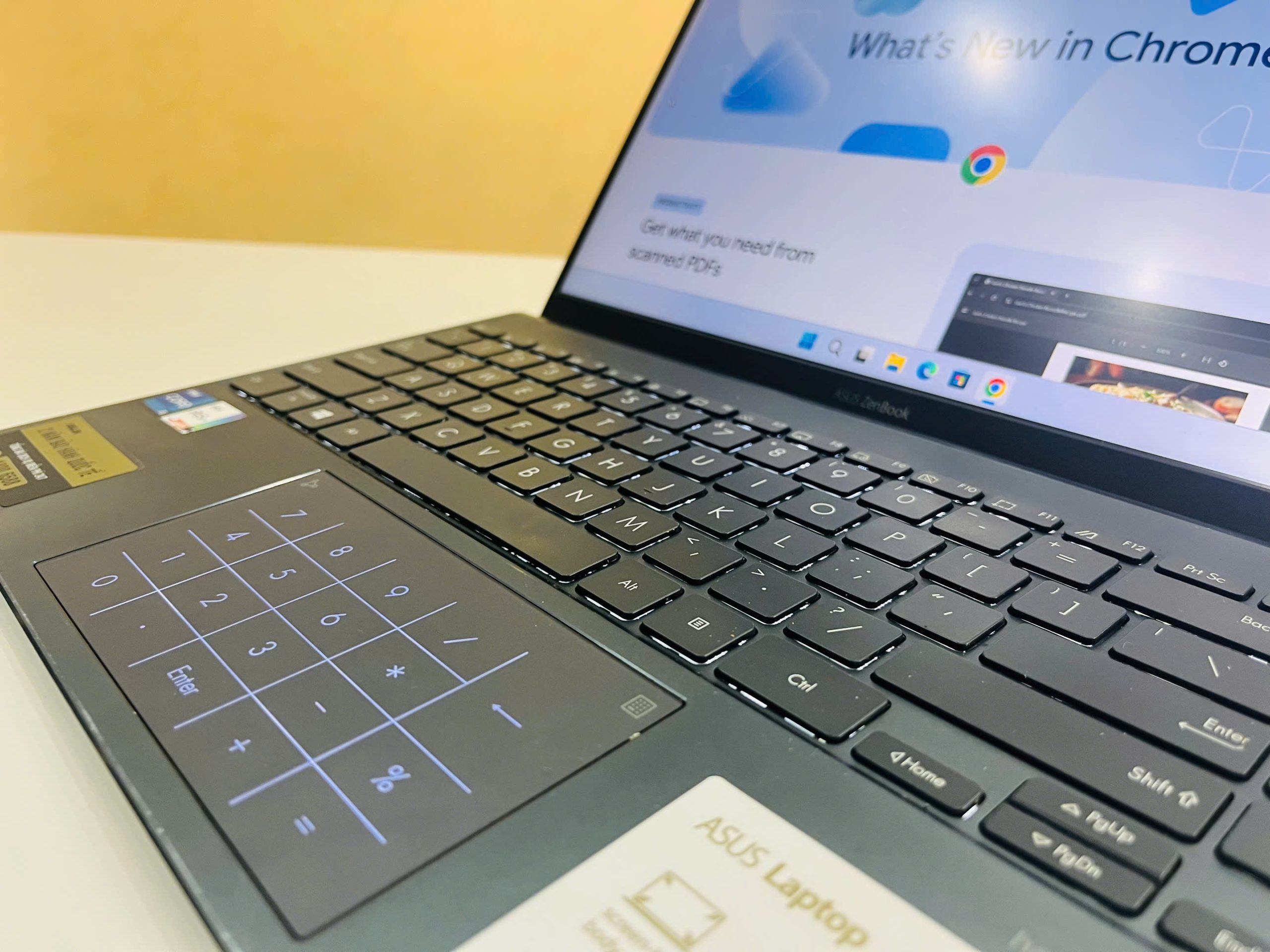 laptop Asus zenbook UX425EA vỏ nhôm nguyên khối - nhẹ chỉ 1kg thôi- chiếc laptop mỏng nhẹ nhất _Chip coi5-1135G7 - Hình ảnh 9