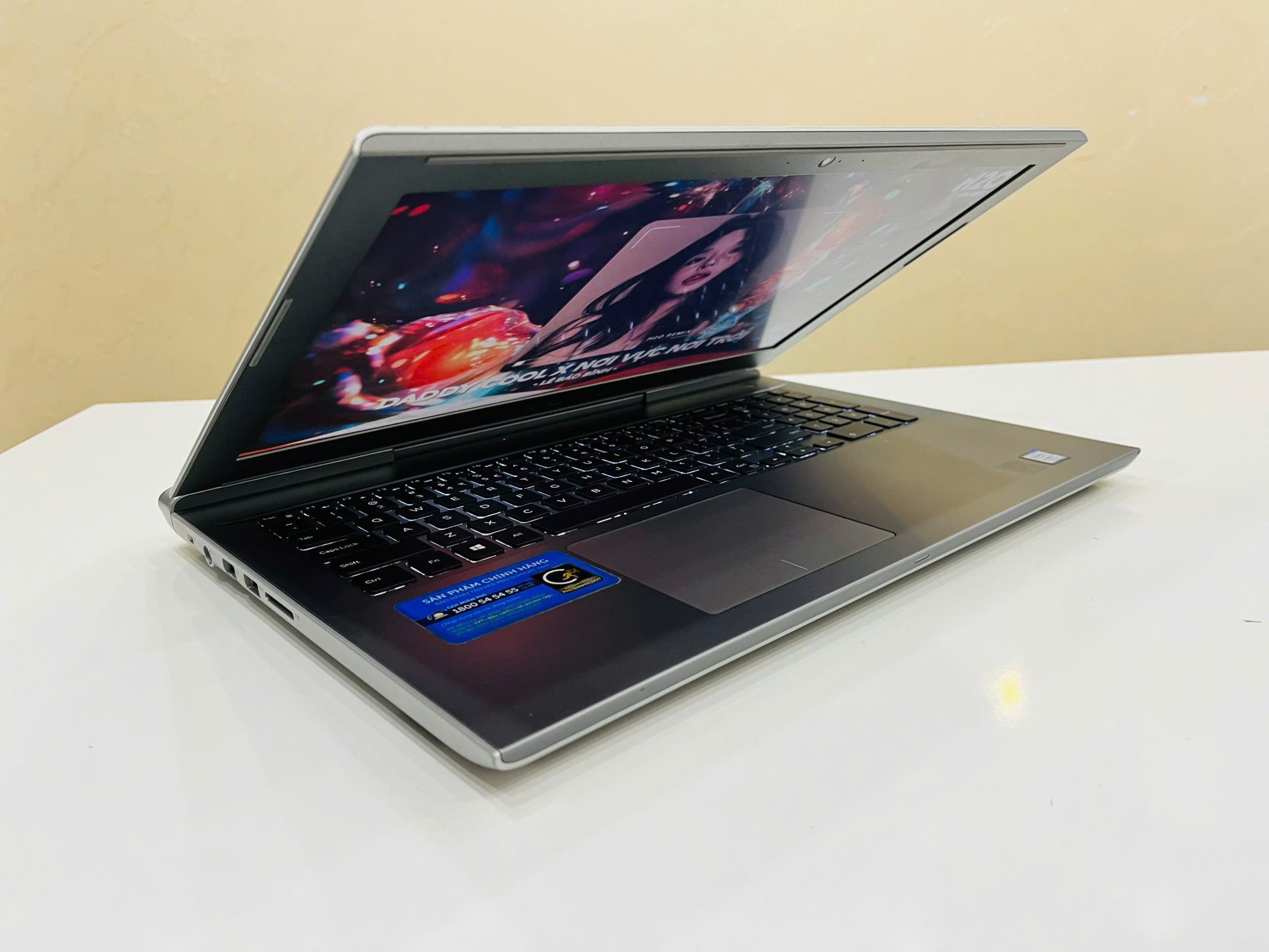 Dell Inc Vostro 7580 - Hình ảnh 4