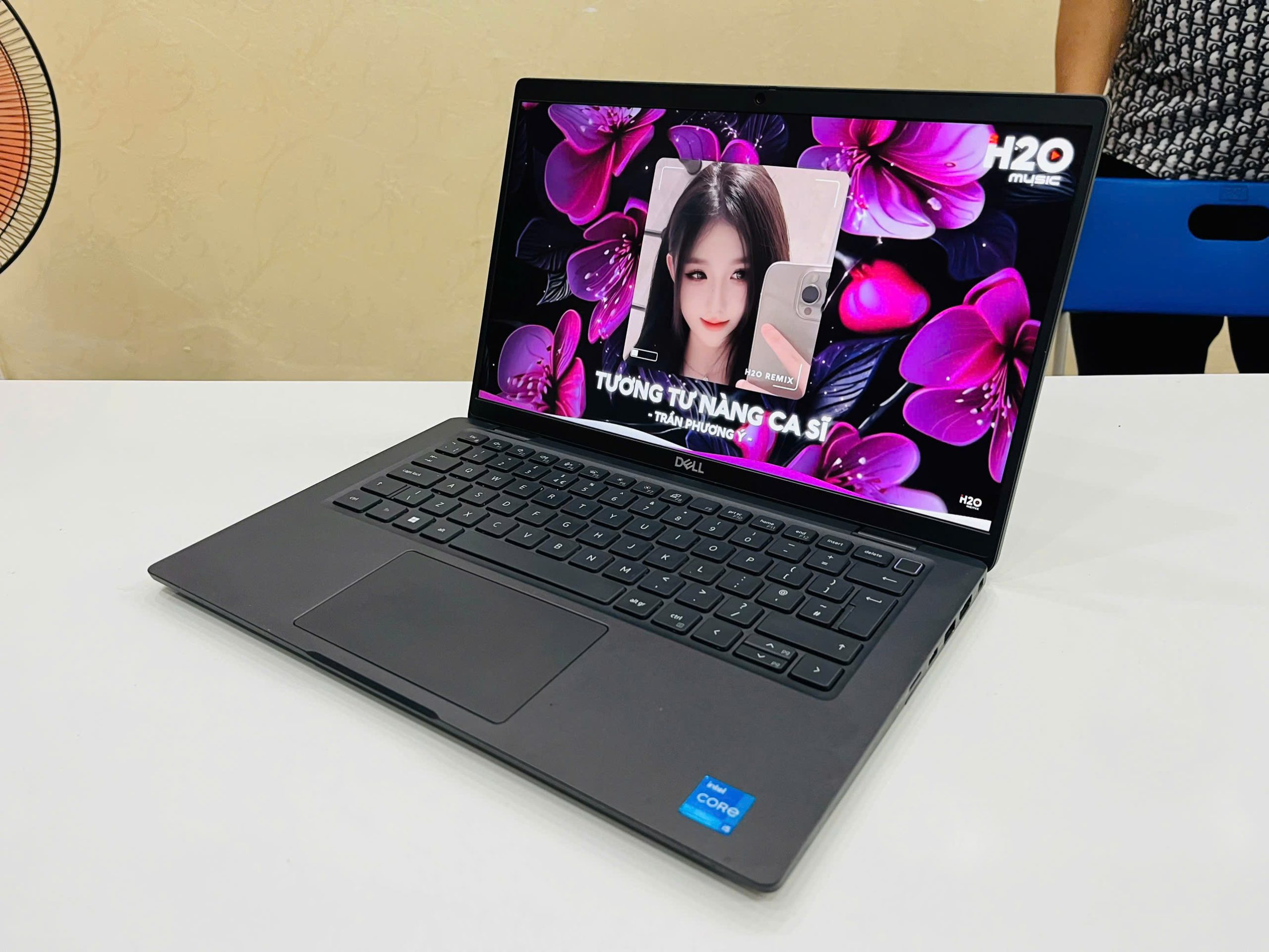 Dell Latitude 7420 - Hình ảnh 5