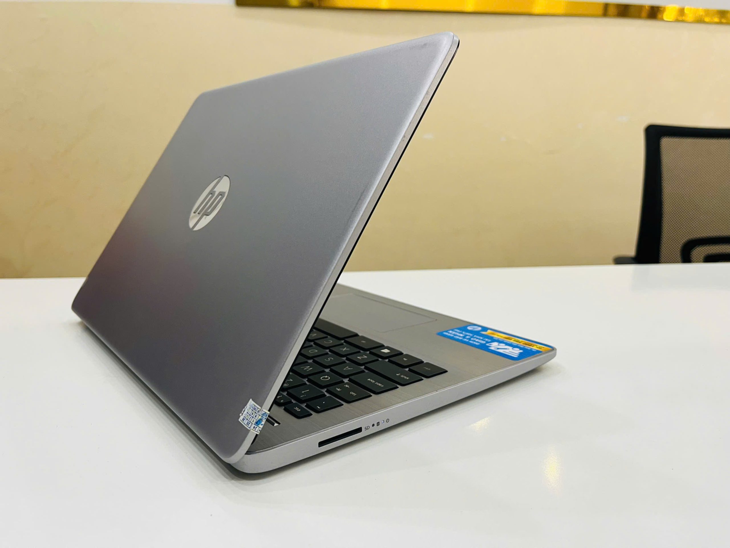 HP14- 340S G7 Notebook - Hình ảnh 7