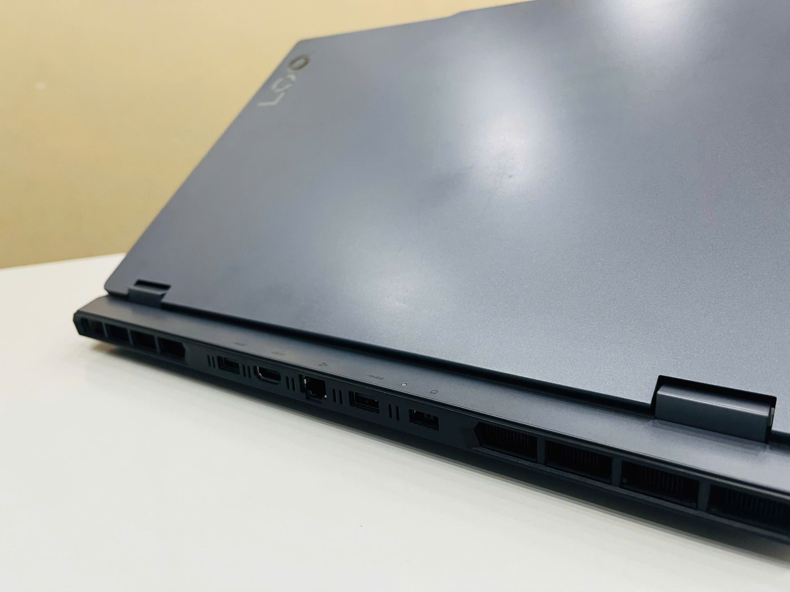 laptop Lenovo LOQ 15IAX9 - Hình ảnh 7