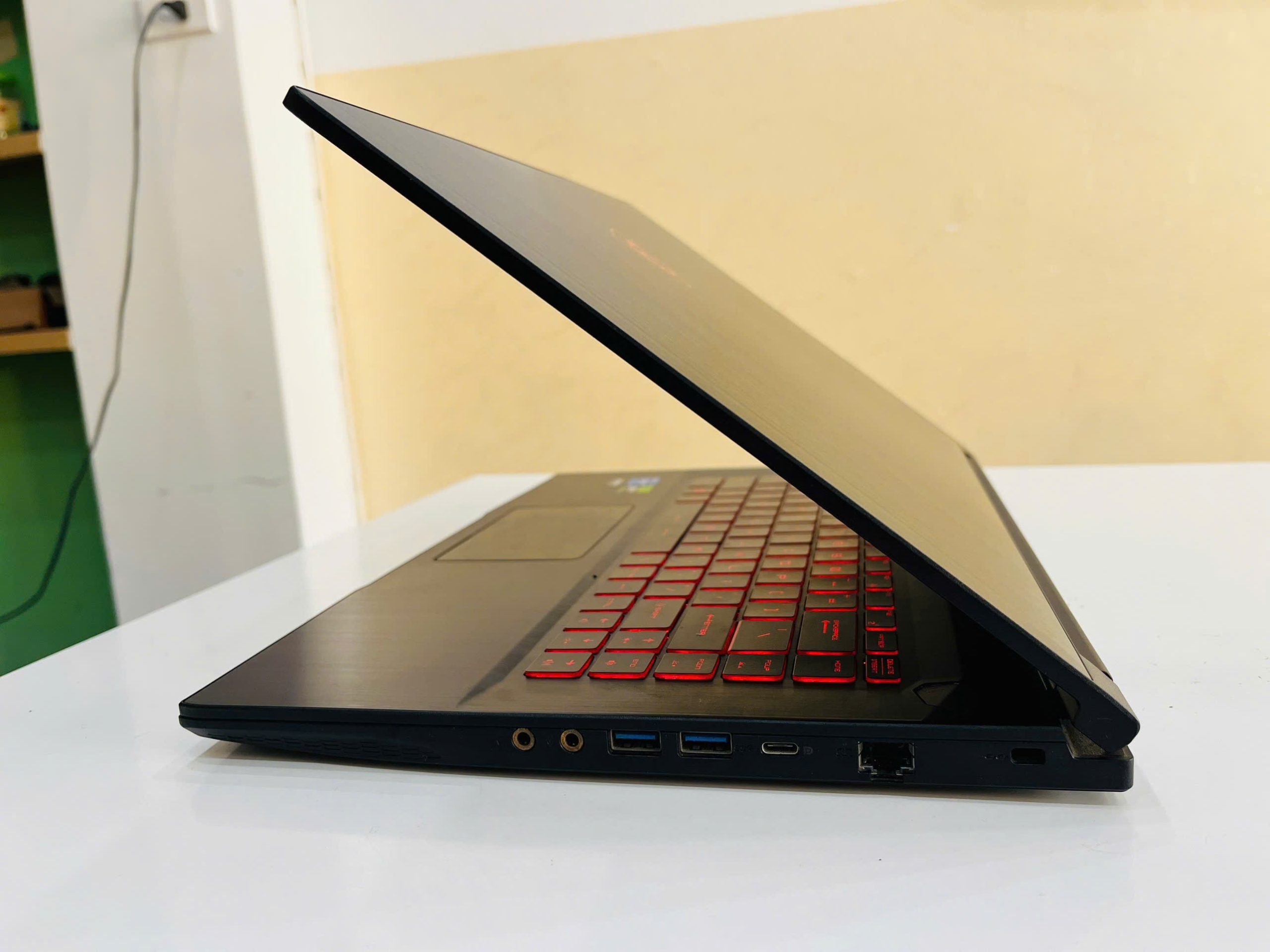 laptop msi