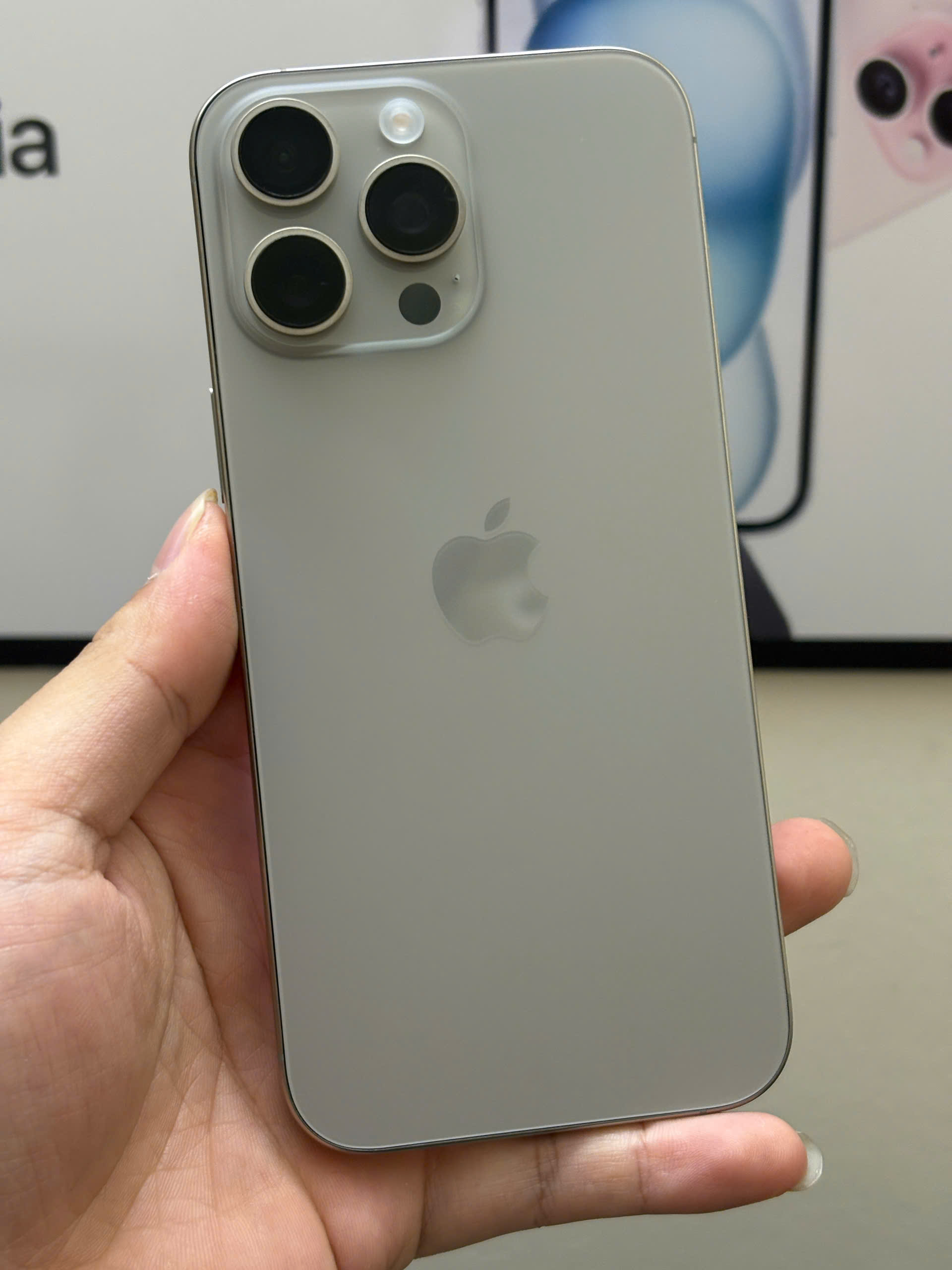 điện thoại iphone 16 prm