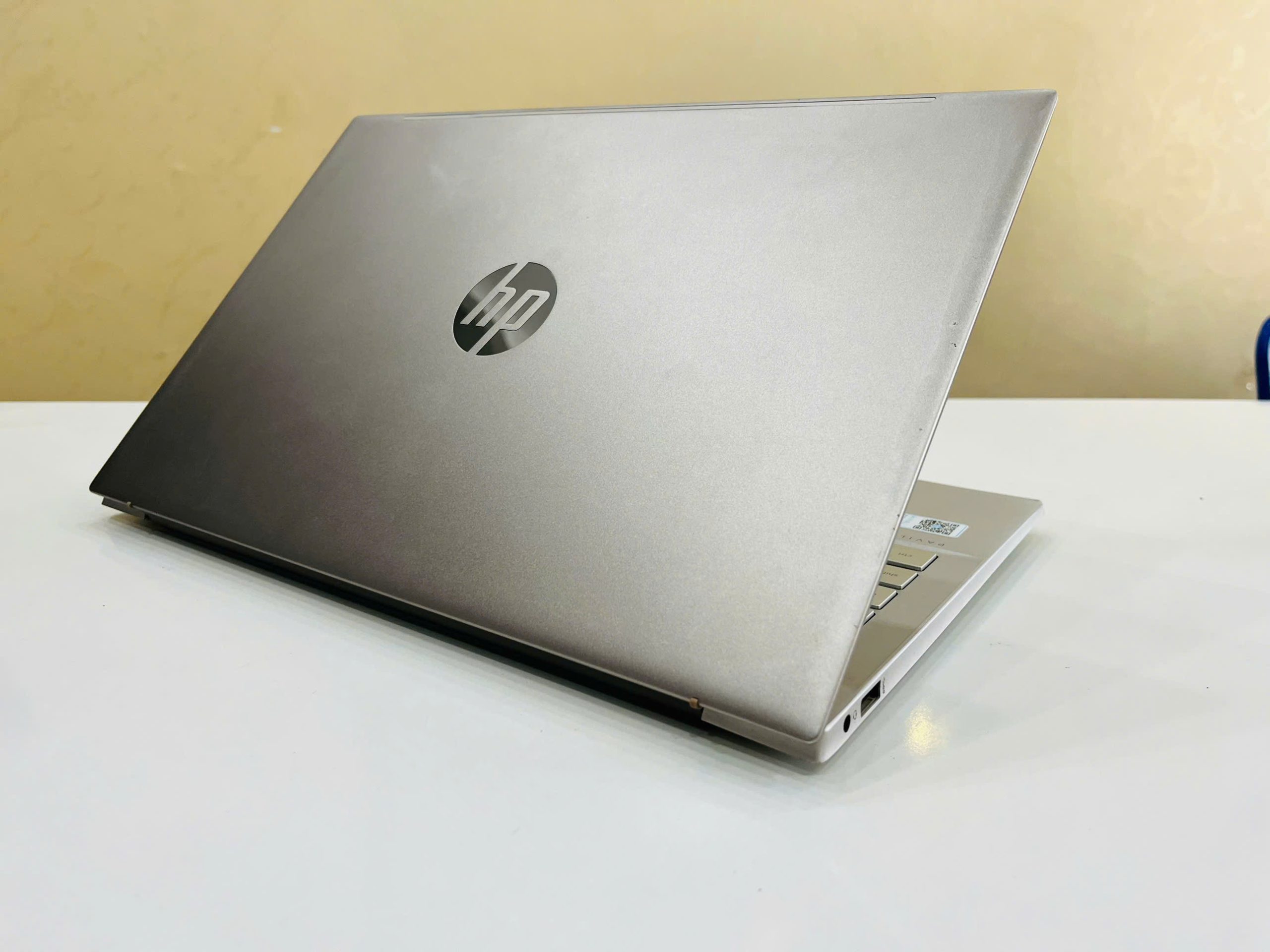 Hp pavilion 14-dv2xxx văn phòng vỏ nhôm nguyên khối Ci5-1235U - Hình ảnh 7