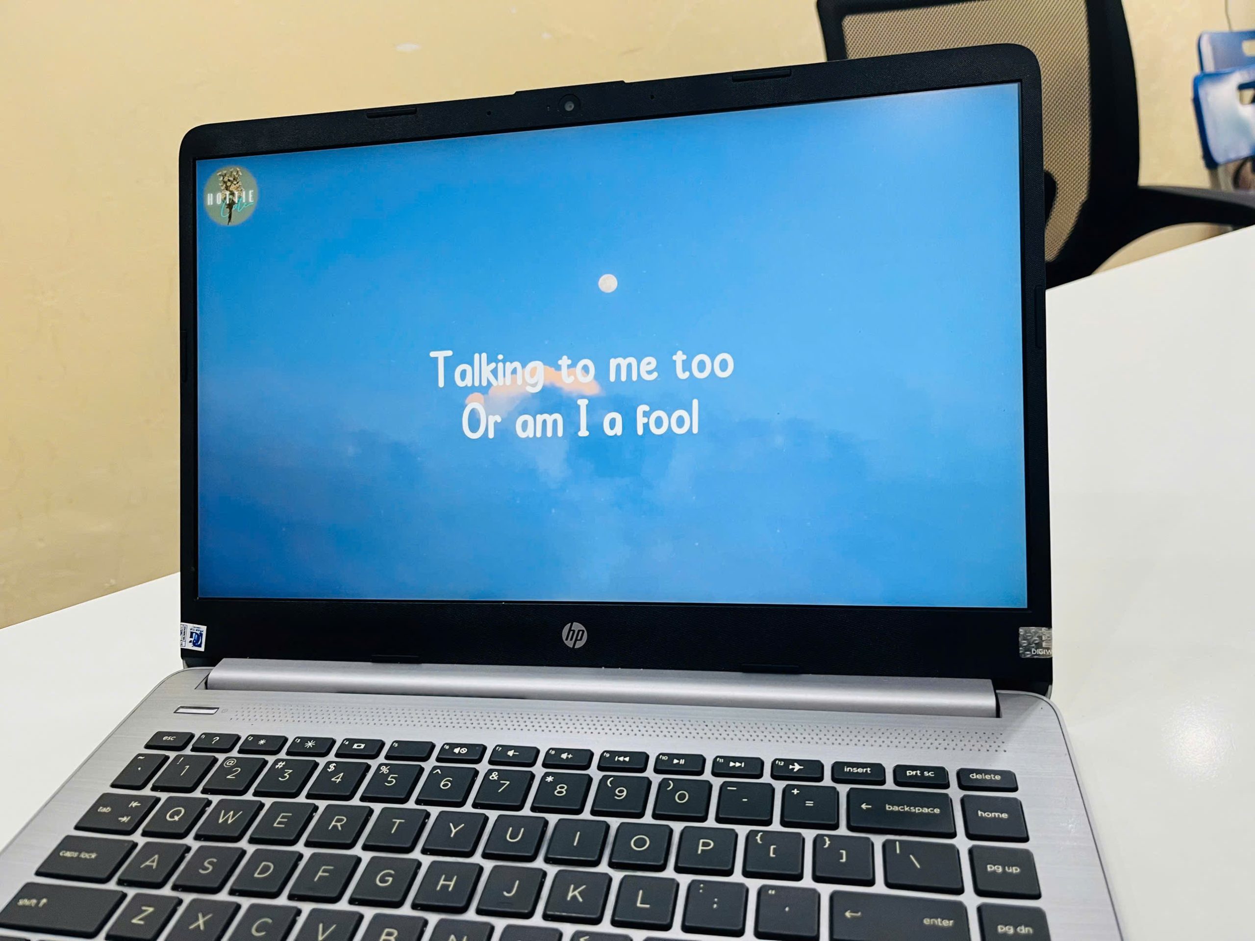 HP14- 340S G7 Notebook - Hình ảnh 6